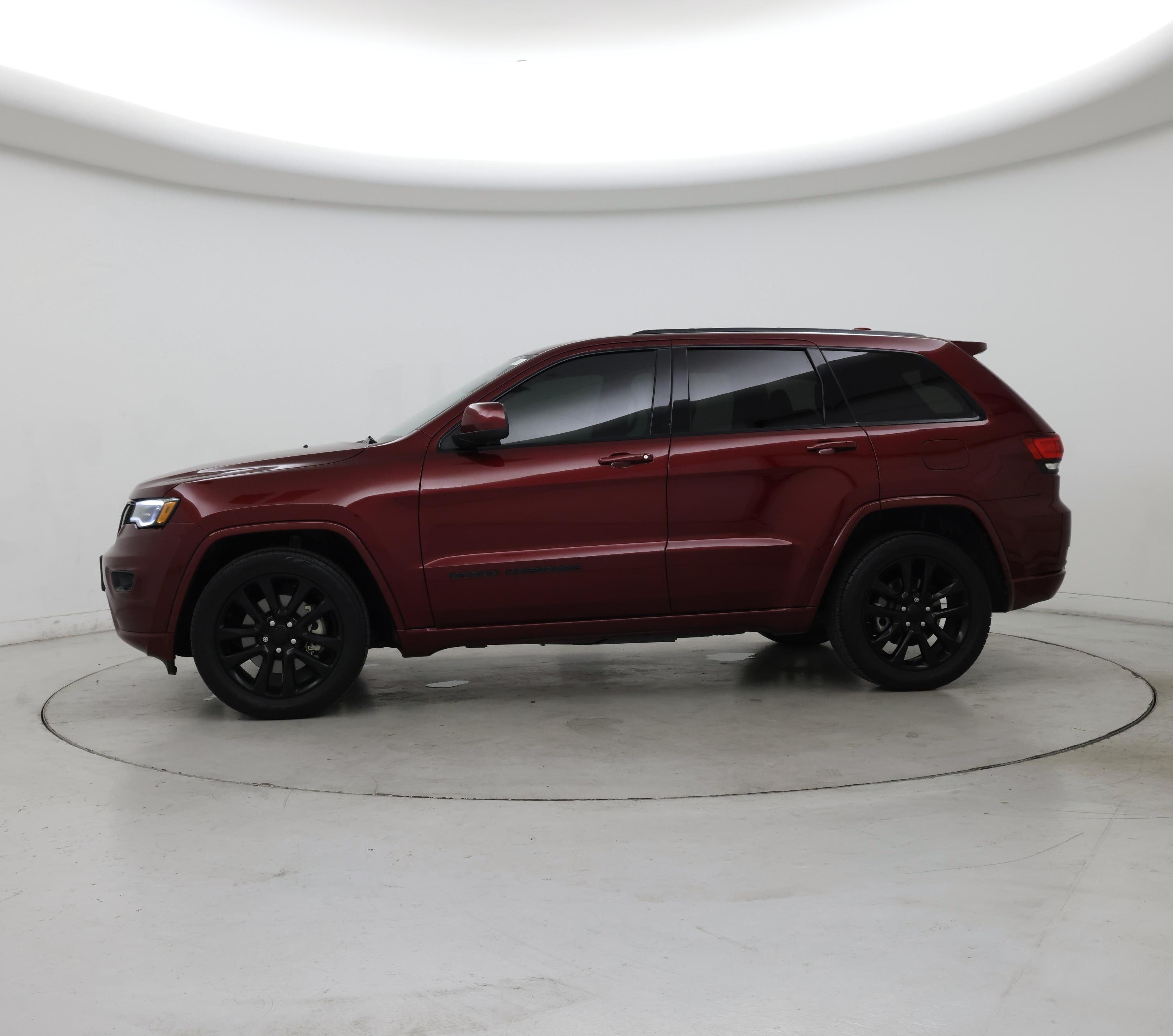 Thumbnail: 2021 Jeep Grand Cherokee - 3