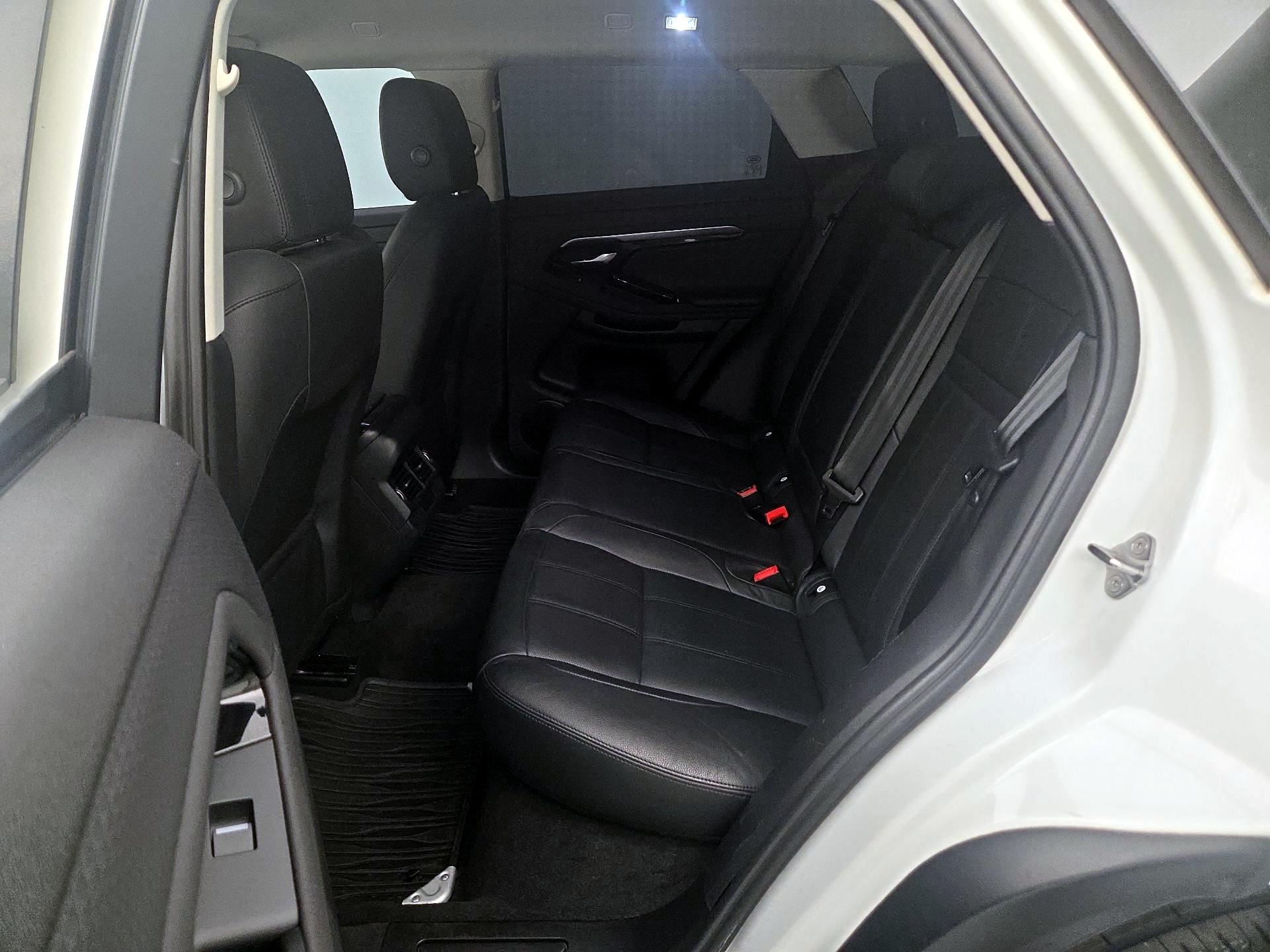 Thumbnail: 2020 Land Rover Range Rover Evoque - 20