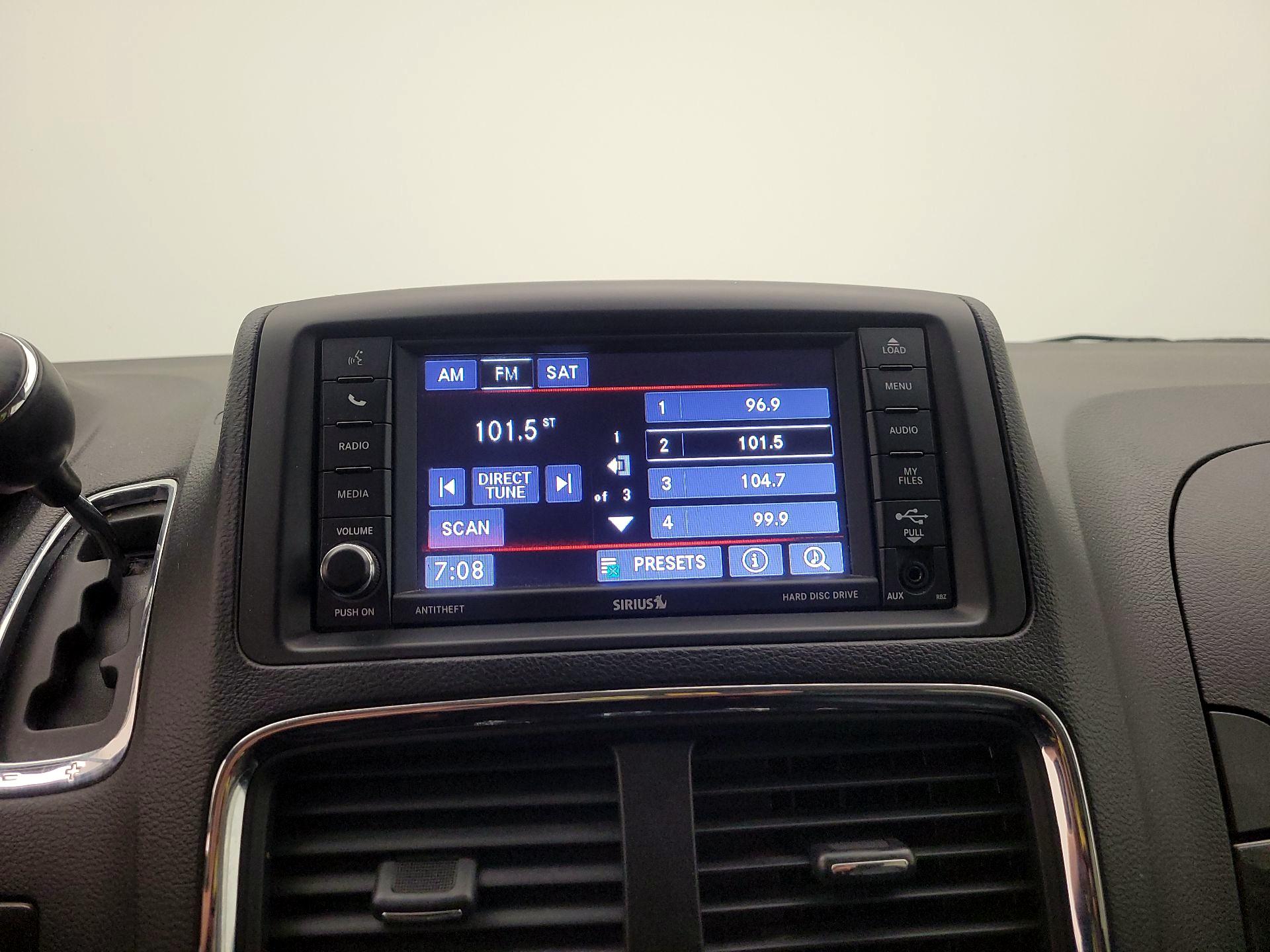 Thumbnail: 2017 Dodge Grand Caravan - 15