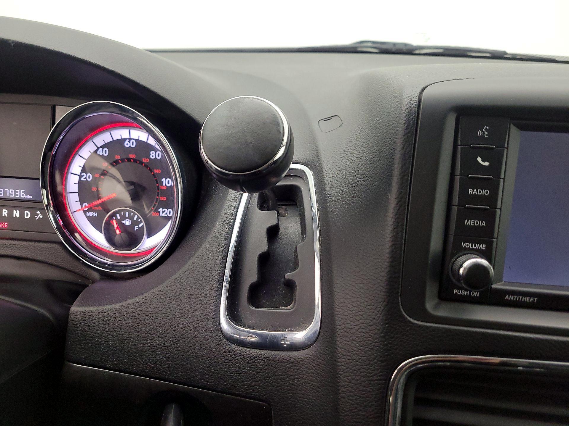 Thumbnail: 2017 Dodge Grand Caravan - 17