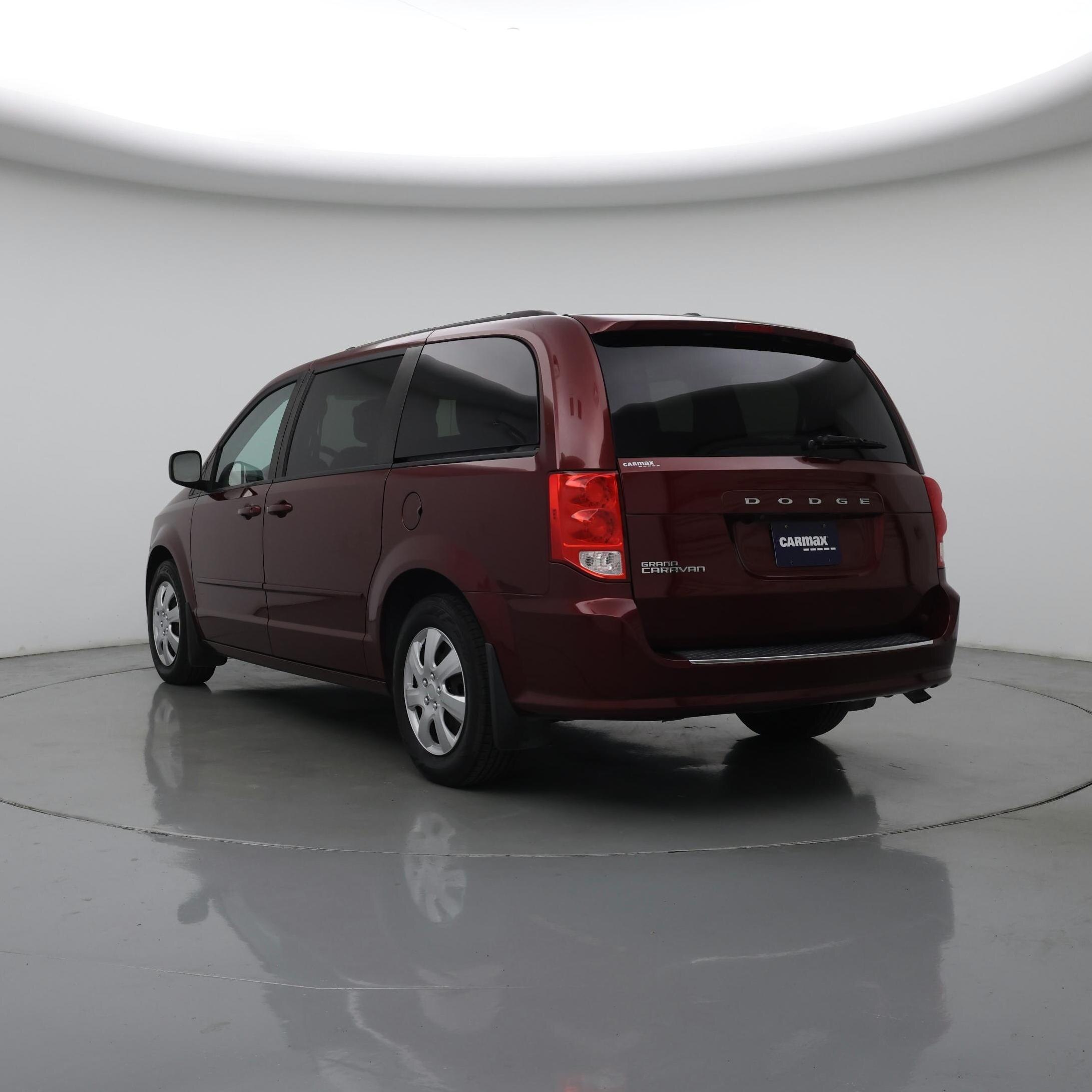 Thumbnail: 2017 Dodge Grand Caravan - 2
