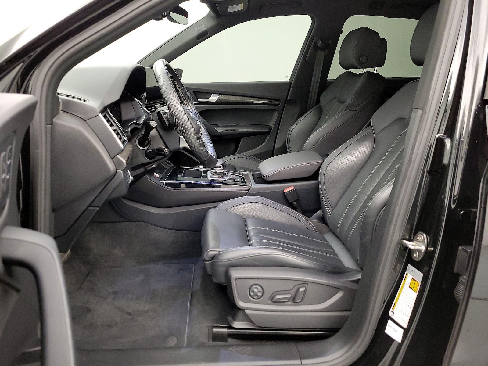 2022 Audi SQ5 Premium Plus - Photo 12