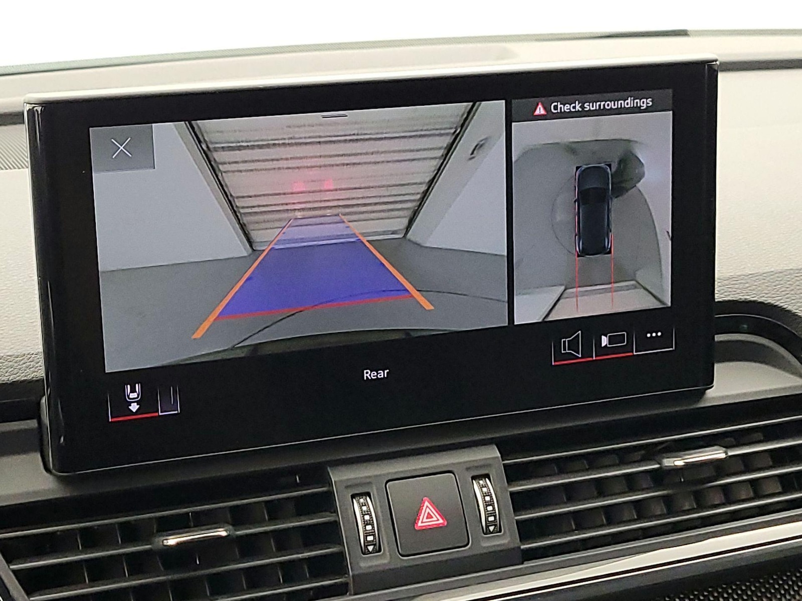 2022 Audi SQ5 Premium Plus - Photo 16