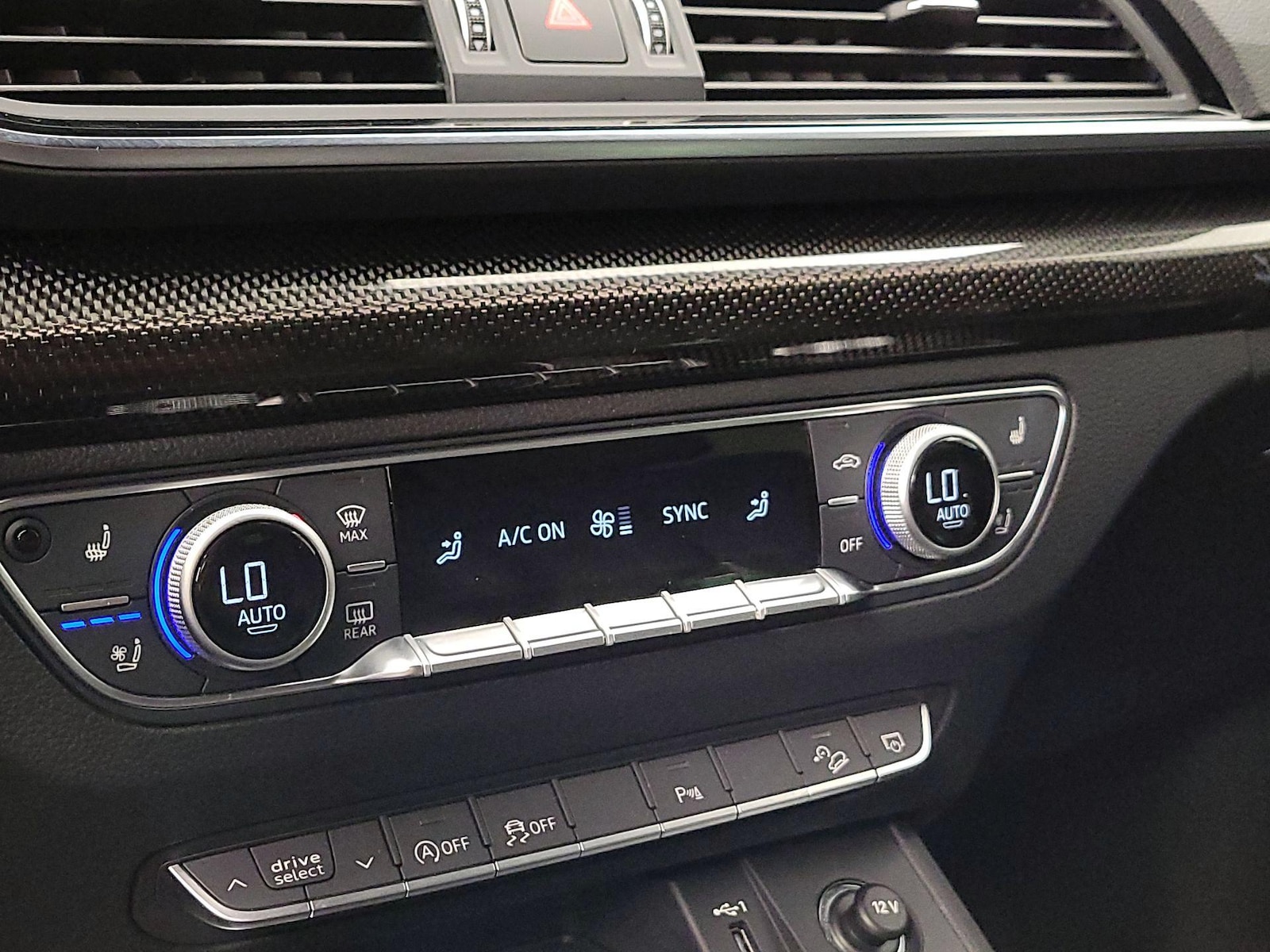 2022 Audi SQ5 Premium Plus - Photo 18