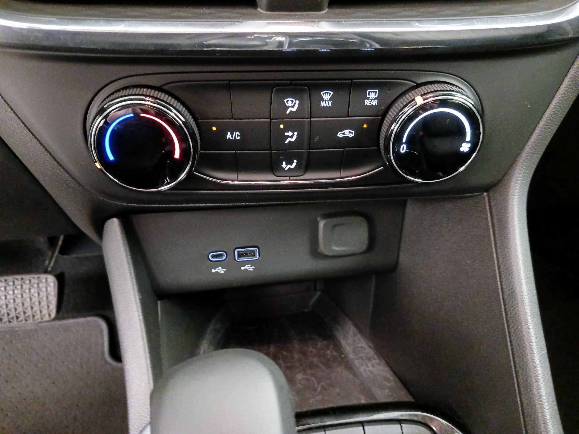 Thumbnail: 2025 Buick Encore GX - 16