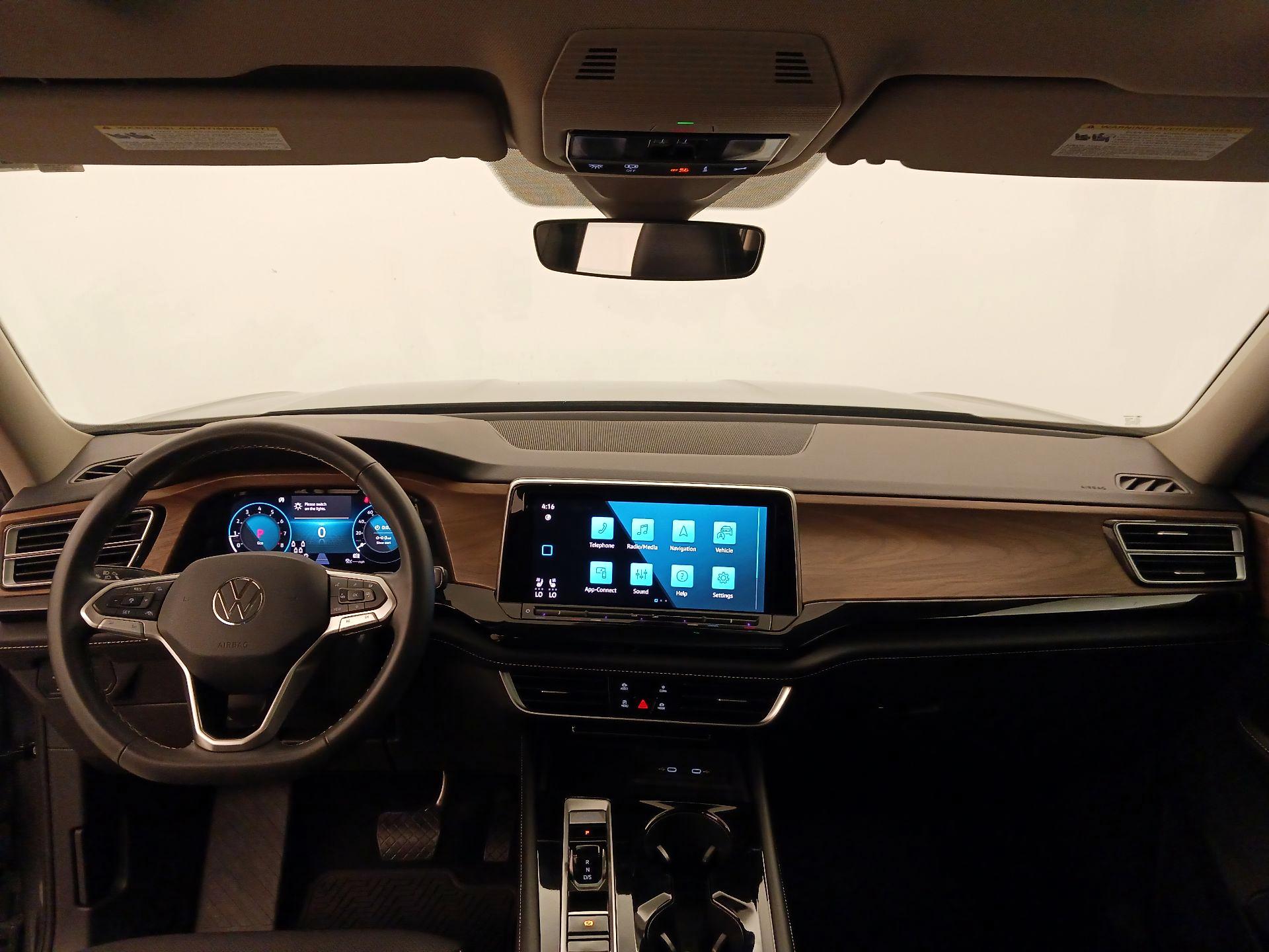 Thumbnail: 2024 Volkswagen Atlas - 9