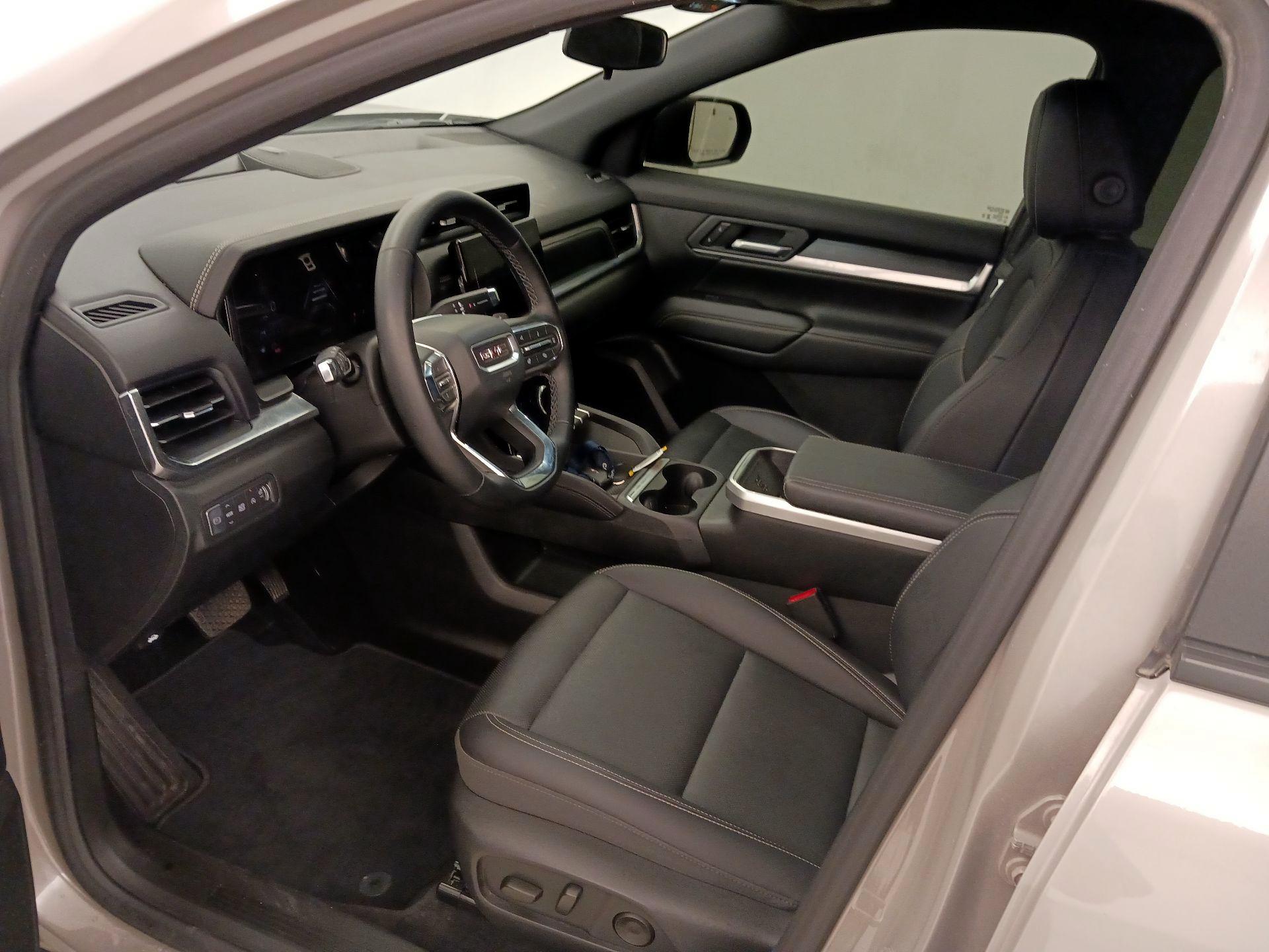 Thumbnail: 2025 GMC Terrain - 11