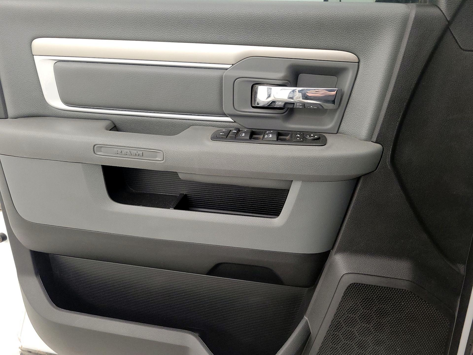 Thumbnail: 2016 RAM 3500 - 12