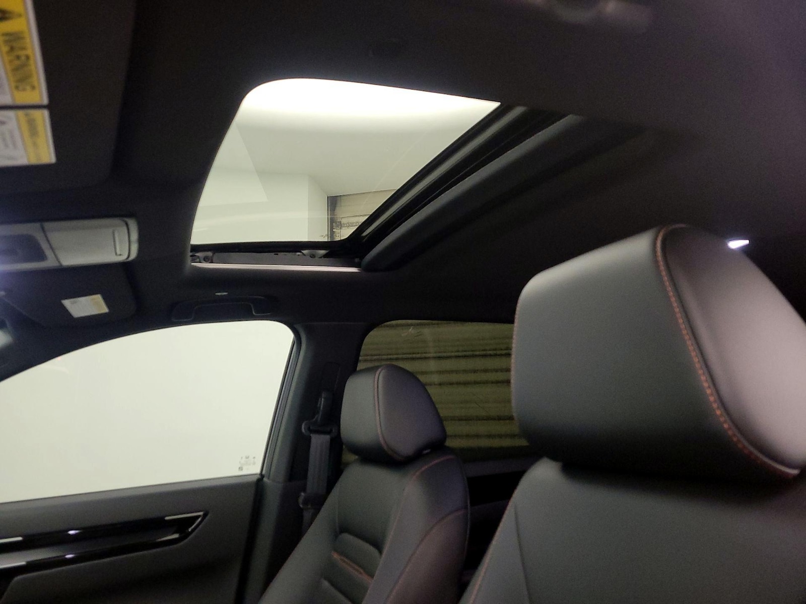 Sunroof(s) & Overhead Airbags