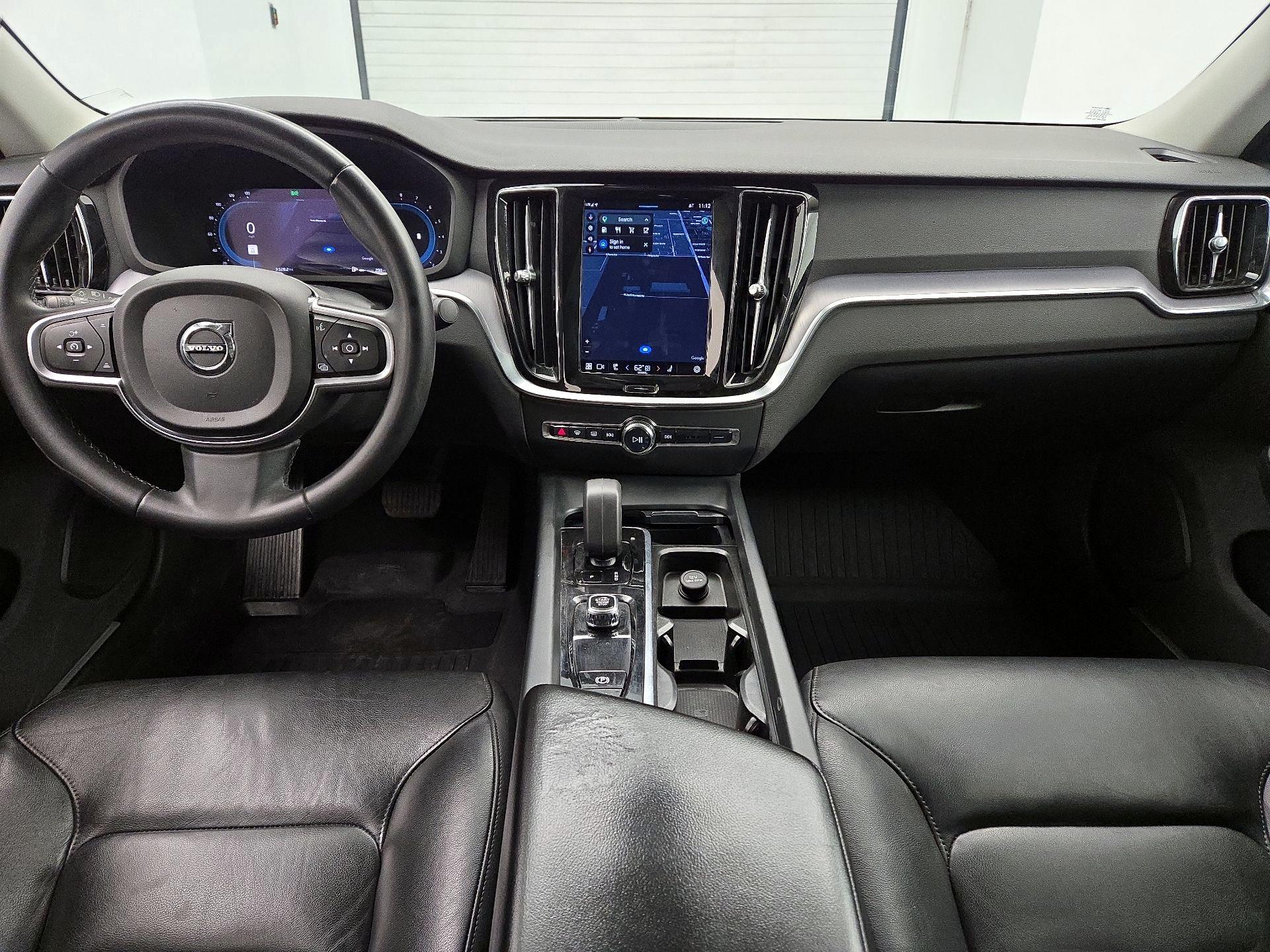 Thumbnail: 2023 Volvo S60 - 9