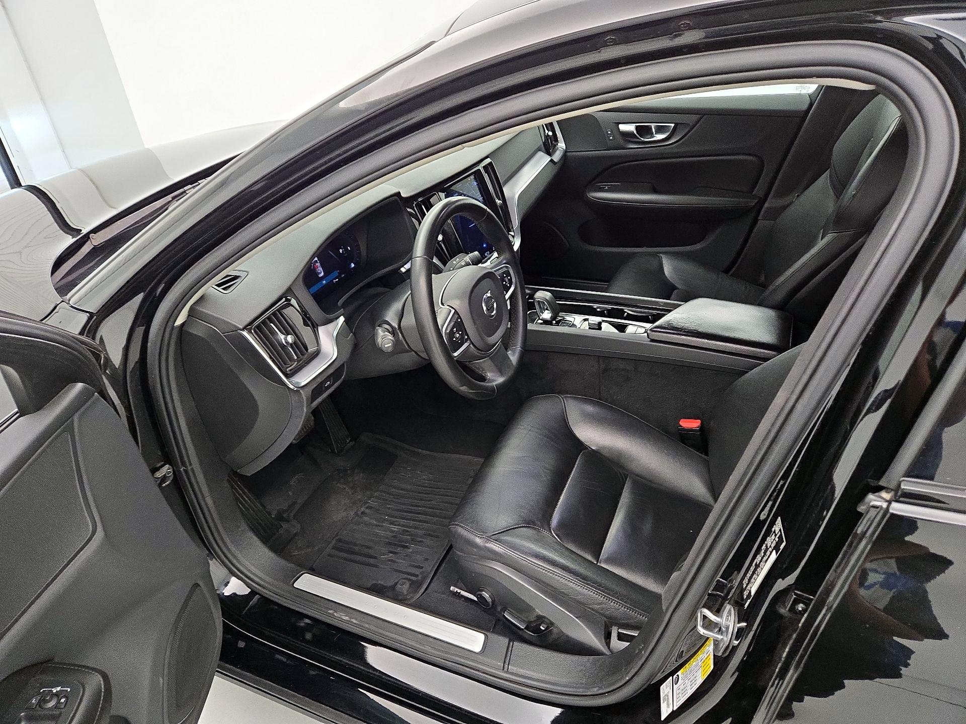Thumbnail: 2023 Volvo S60 - 11