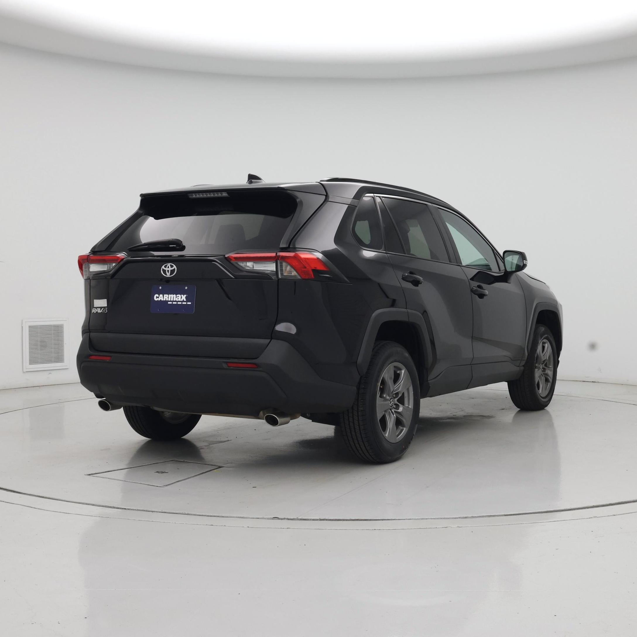 Thumbnail: 2024 Toyota RAV4 - 8