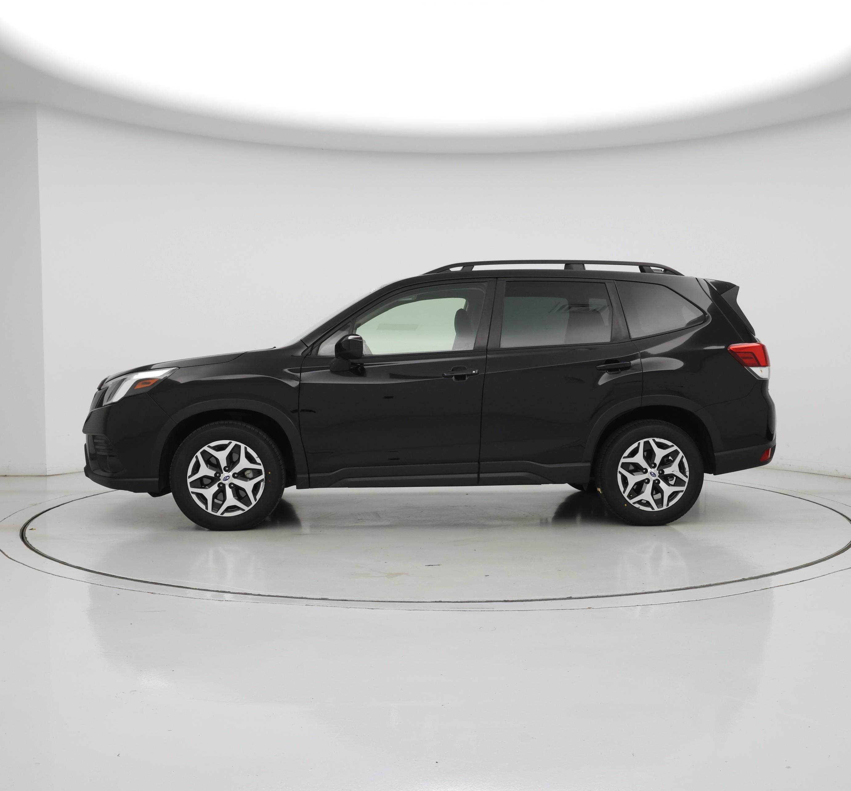 Thumbnail: 2023 Subaru Forester - 3