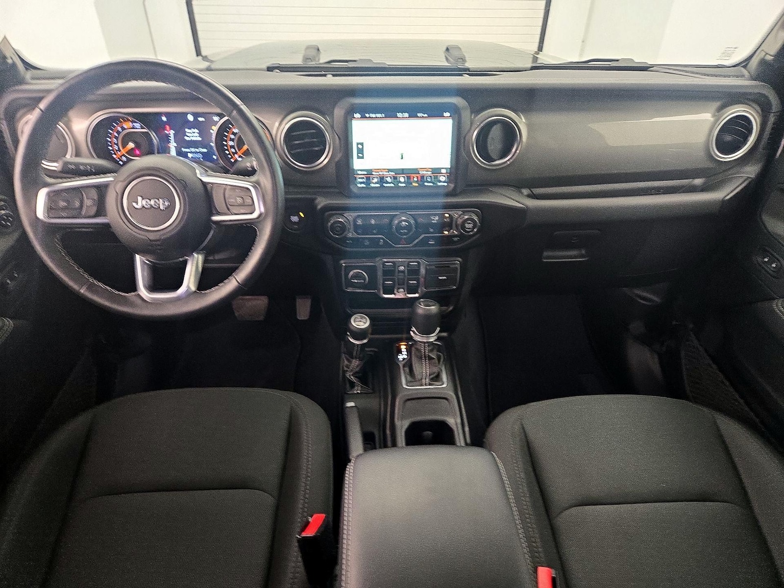 Apple CarPlay® & Android Auto™