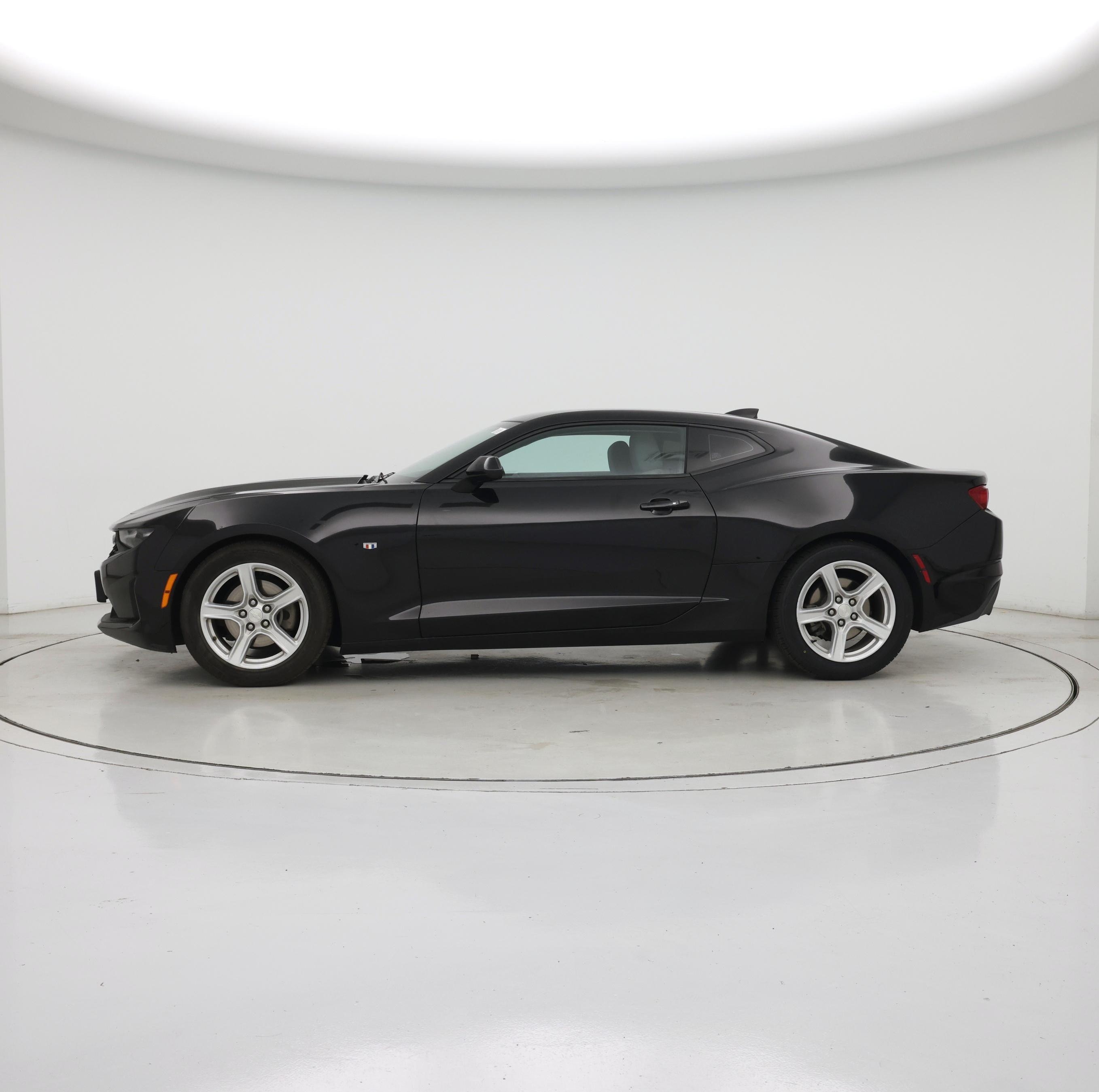 Thumbnail: 2023 Chevrolet Camaro - 3