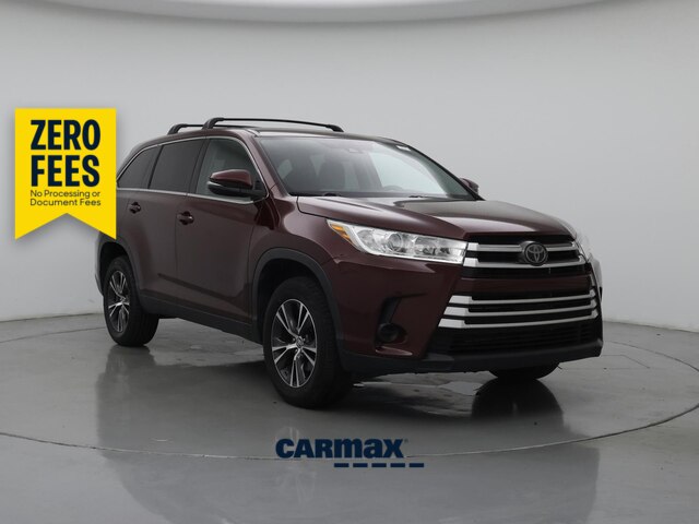 Red (Burgundy) 2019 Toyota Highlander LE FWD SUV / Crossover Front-Wheel Drive Automatic