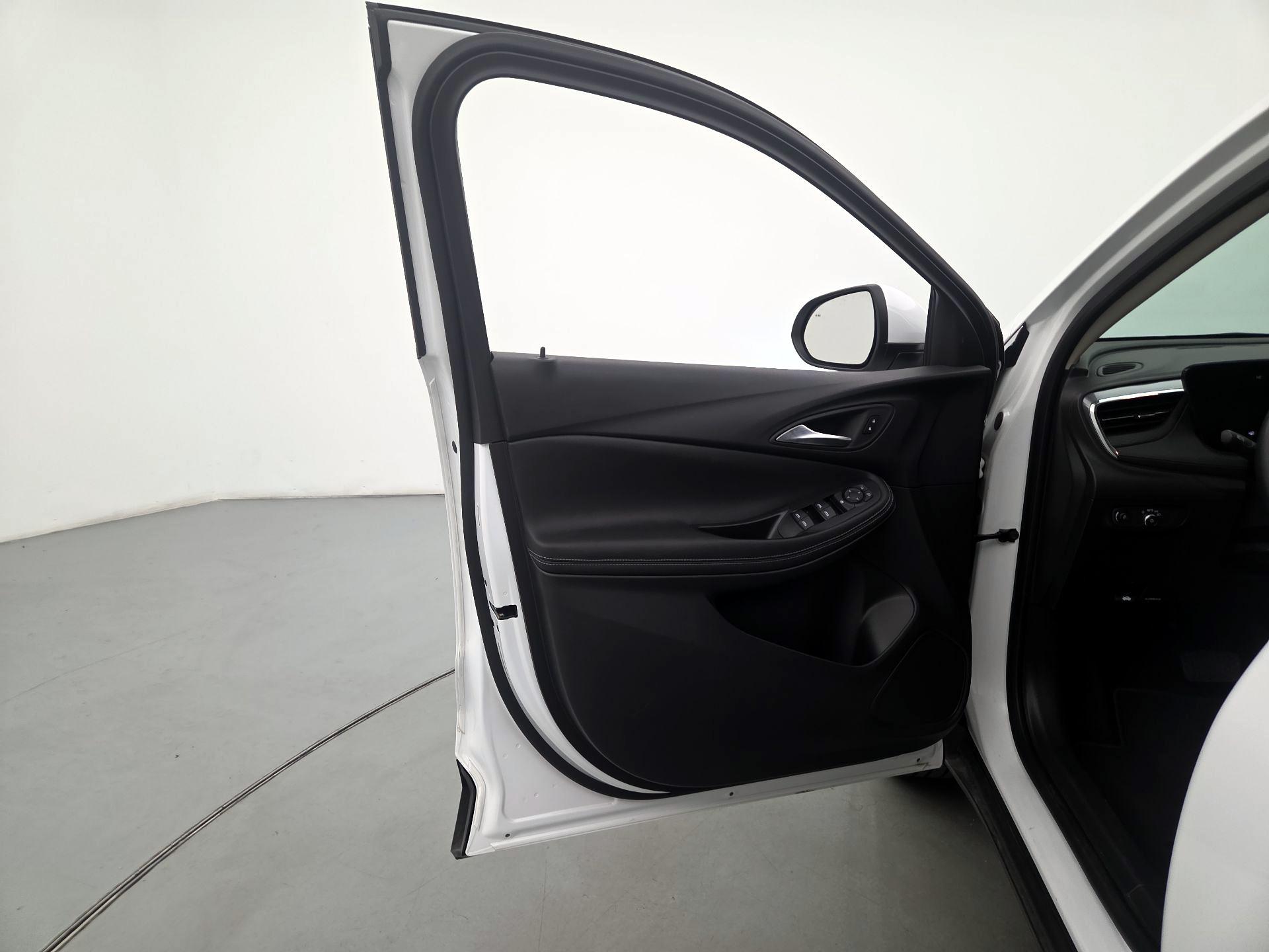 Thumbnail: 2025 Buick Encore GX - 12