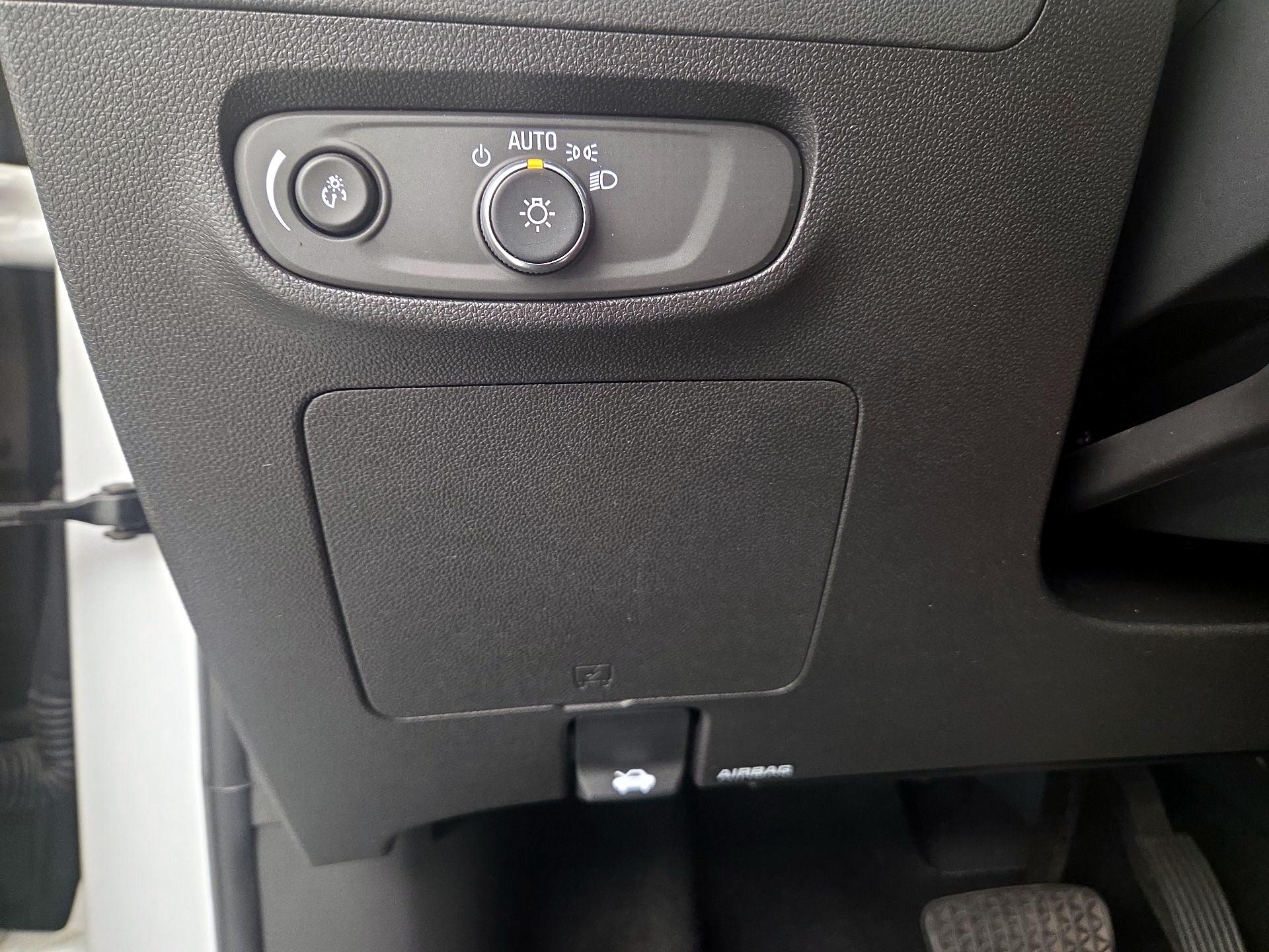 Thumbnail: 2025 Buick Encore GX - 13