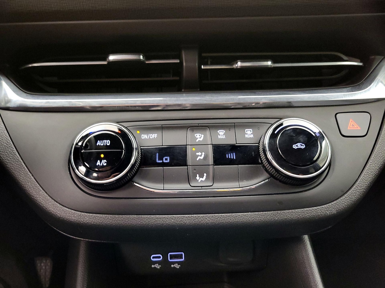 2025 Buick Envista Preferred - Photo 17