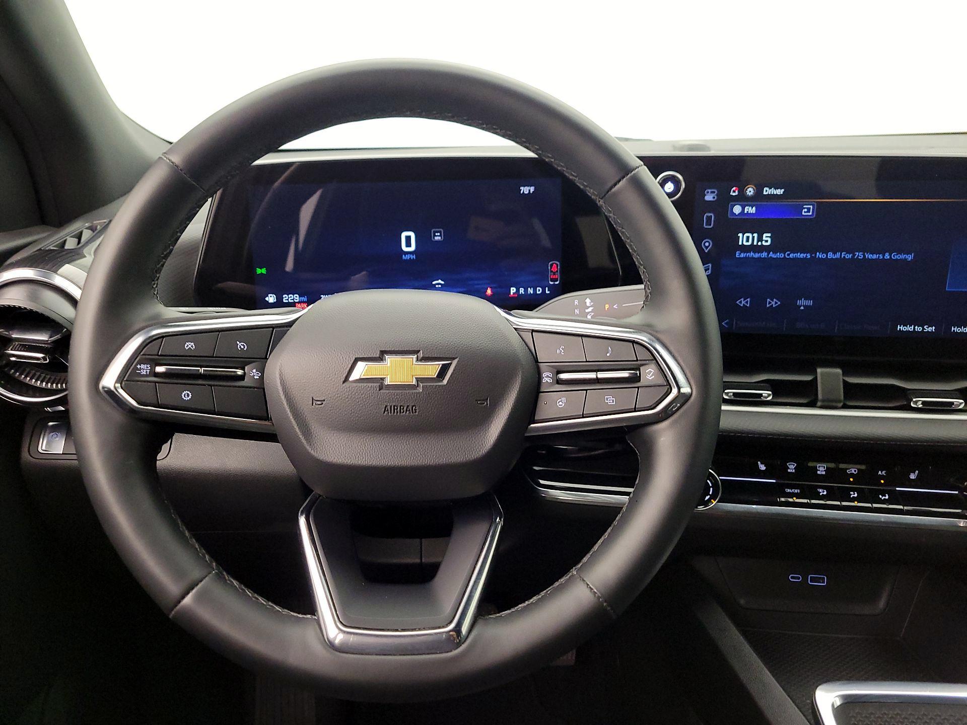 Thumbnail: 2025 Chevrolet Equinox - 10