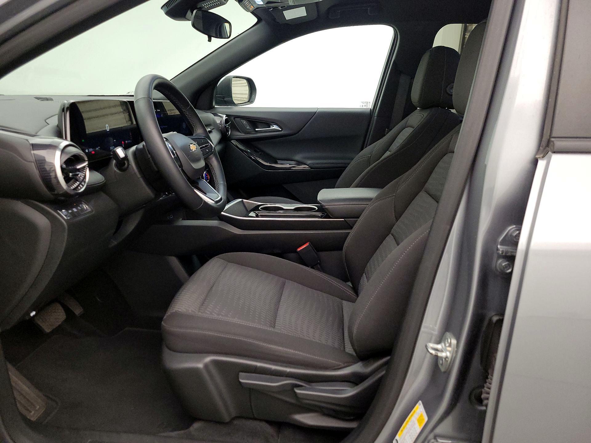 Thumbnail: 2025 Chevrolet Equinox - 11