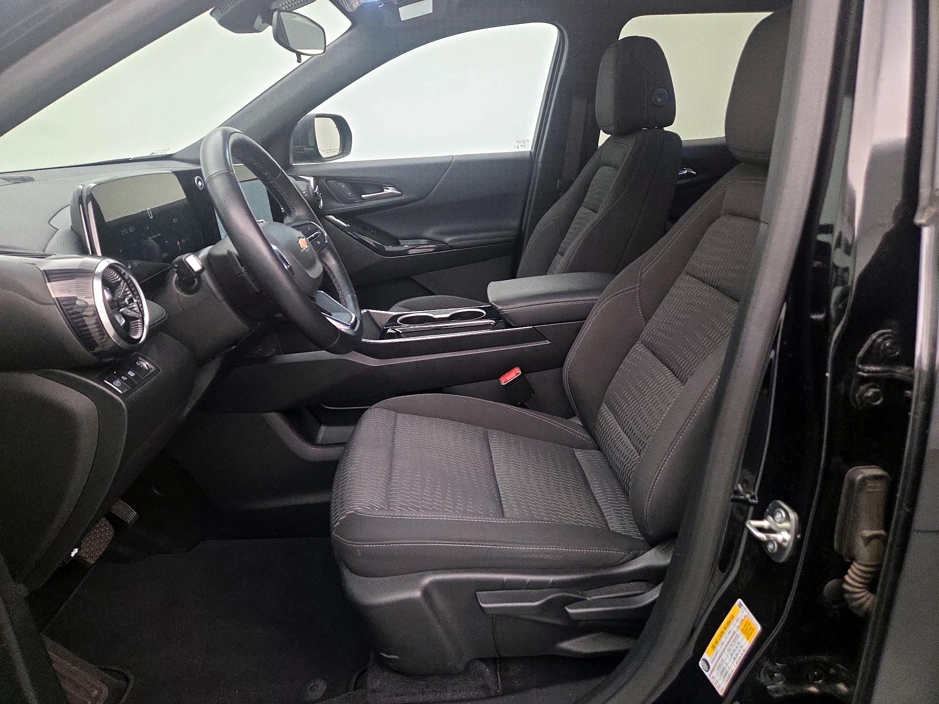 Thumbnail: 2025 Chevrolet Equinox - 11