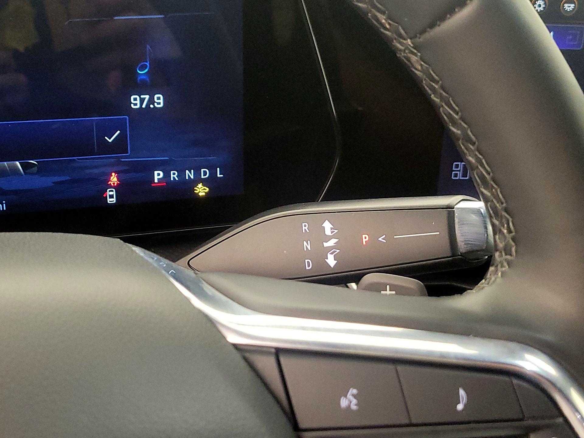 Thumbnail: 2025 Chevrolet Equinox - 17