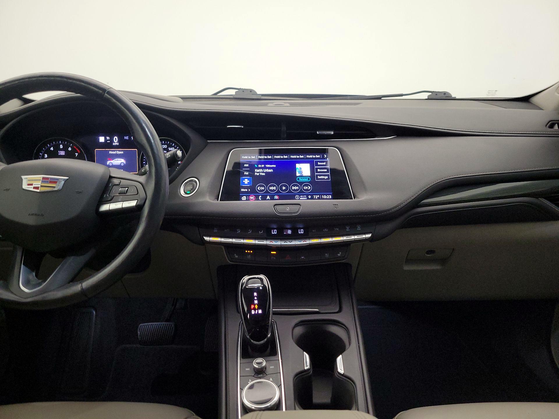 Thumbnail: 2021 Cadillac XT4 - 9