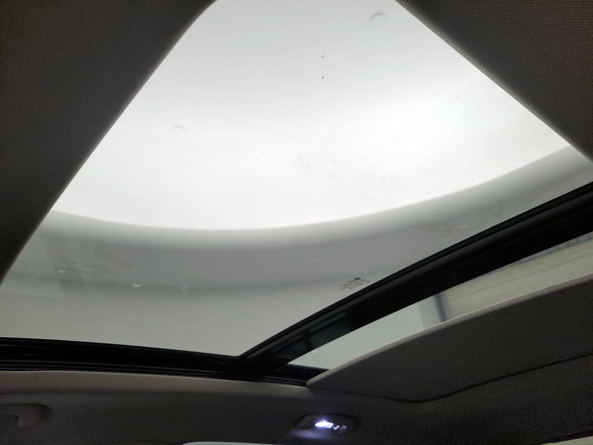Thumbnail: 2021 Cadillac XT4 - 19