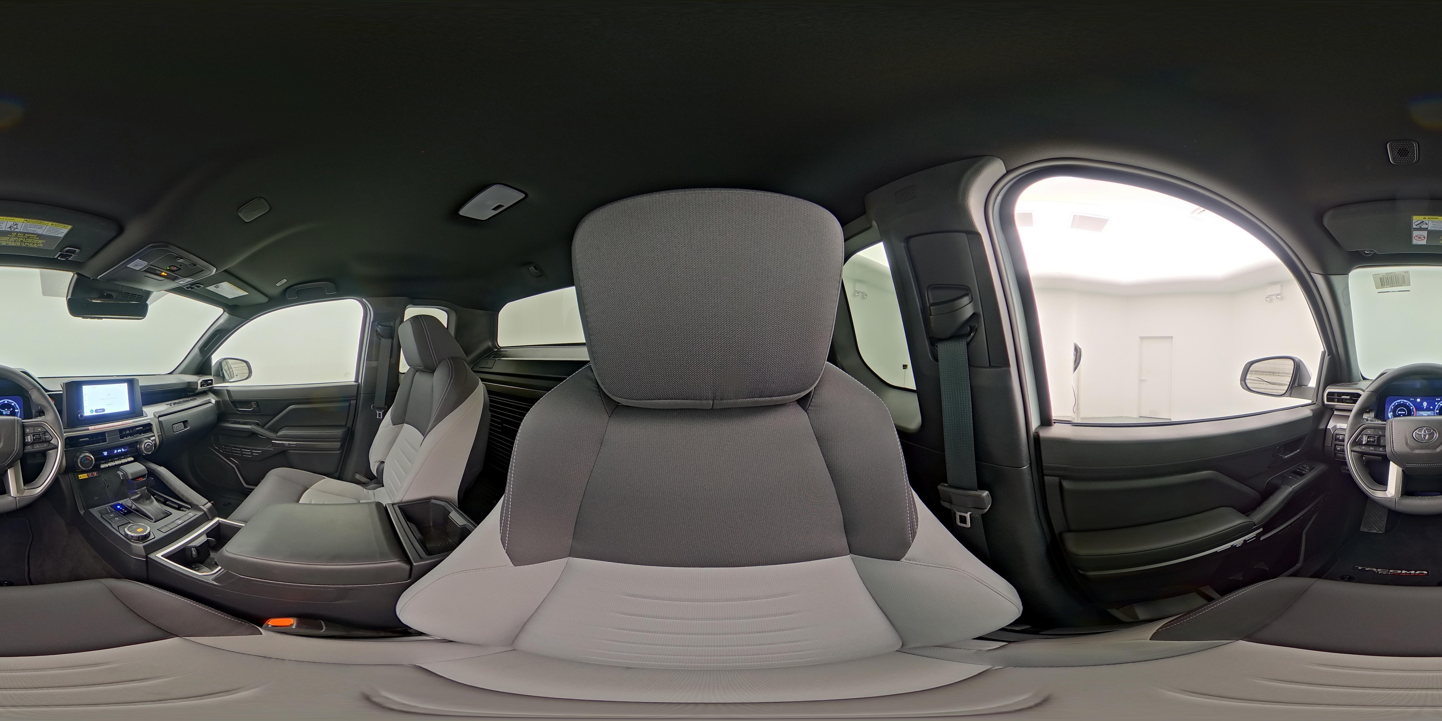 2025 Toyota Tacoma TRD PreRunner - Photo 25