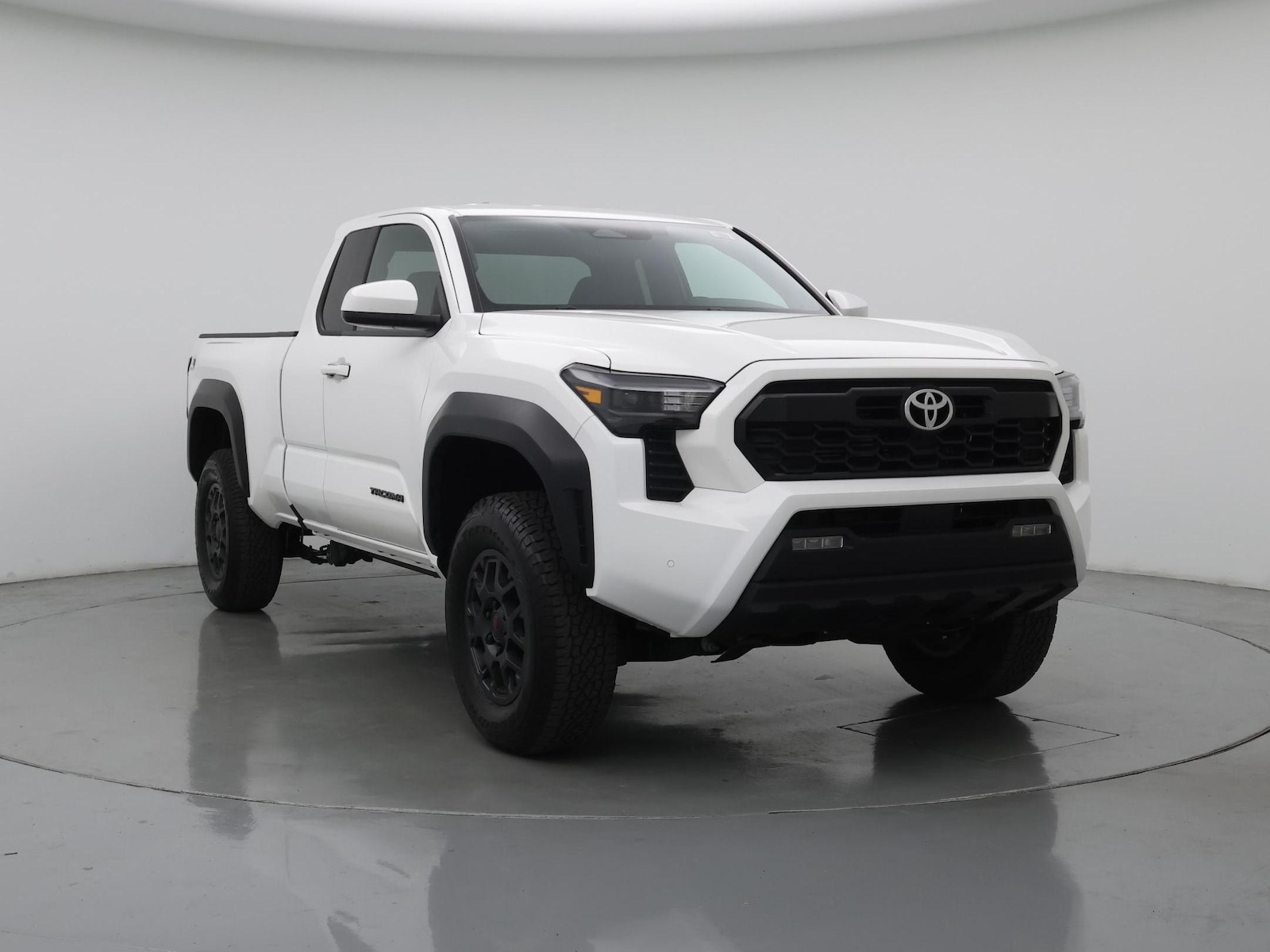 2025 Toyota Tacoma TRD PreRunner - Photo 2