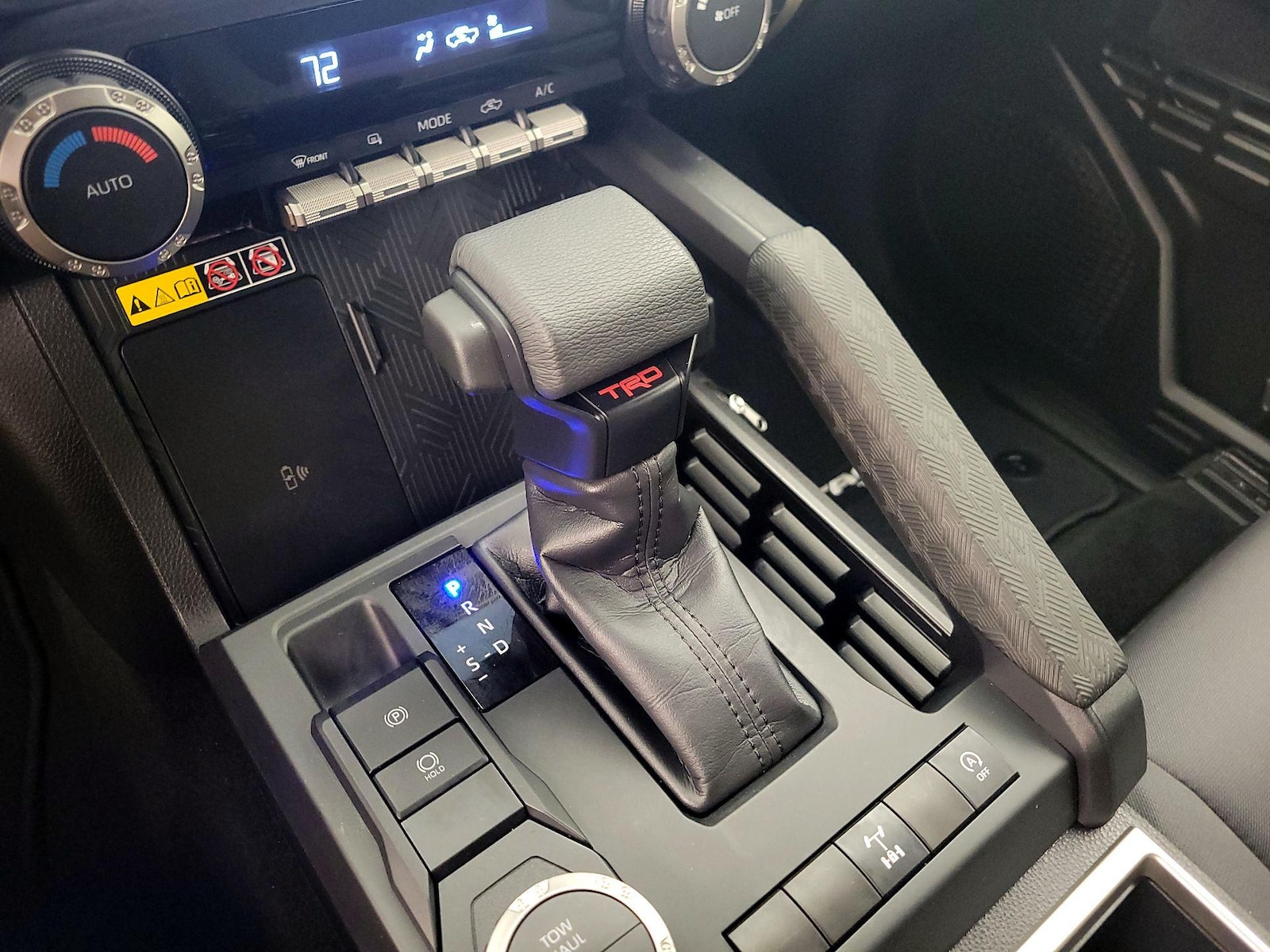 2025 Toyota Tacoma TRD PreRunner - Photo 19