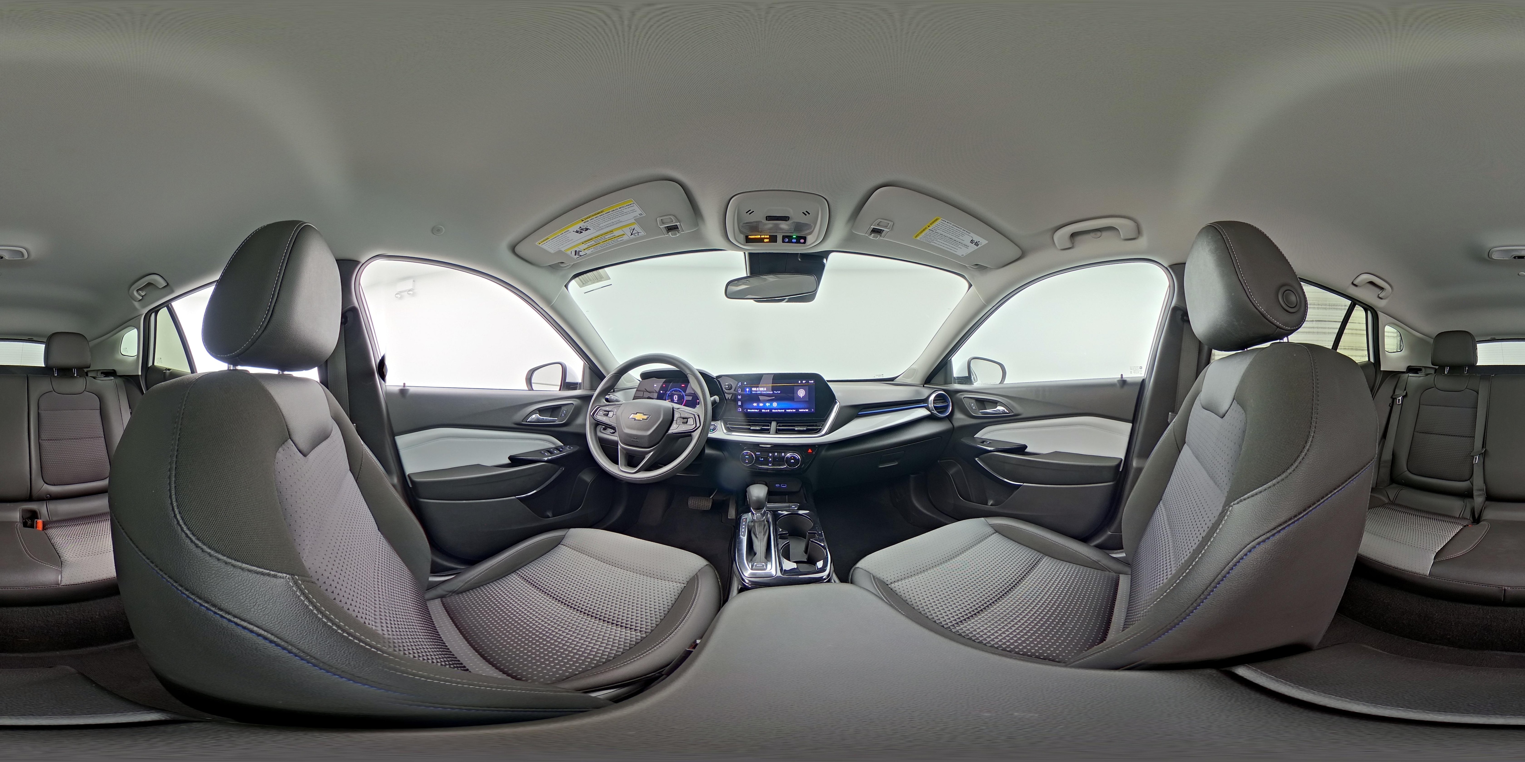 2025 Chevrolet Trax LT - Photo 24
