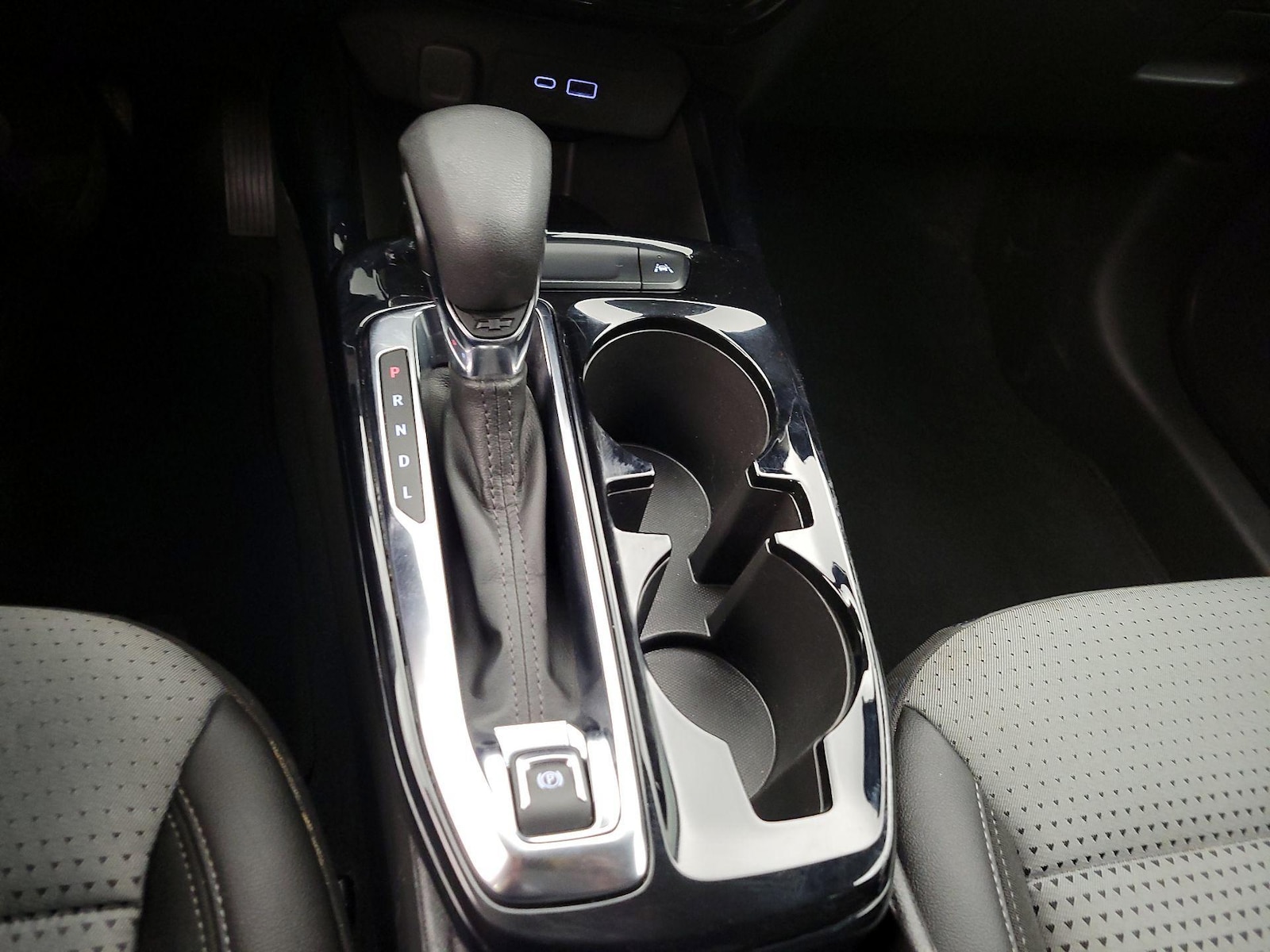 2025 Chevrolet Trax LT - Photo 18