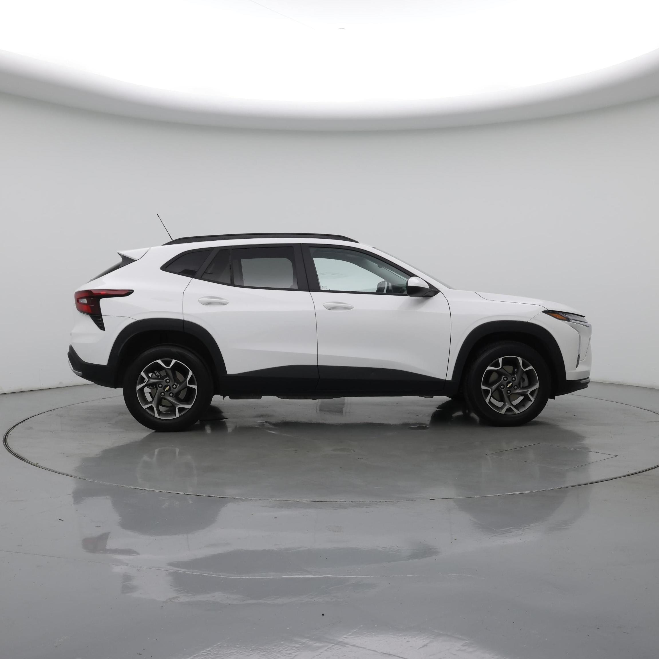 Thumbnail: 2025 Chevrolet Trax - 7