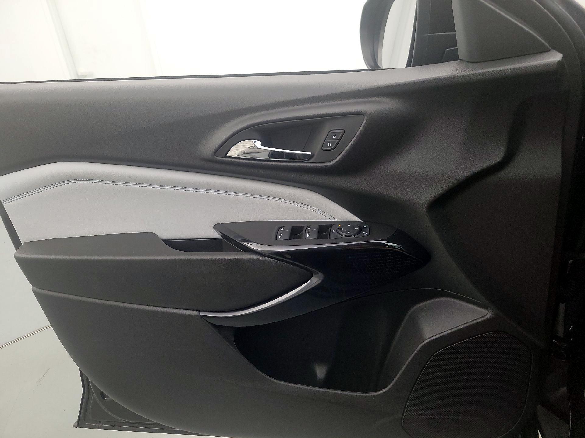 Thumbnail: 2025 Chevrolet Trax - 12