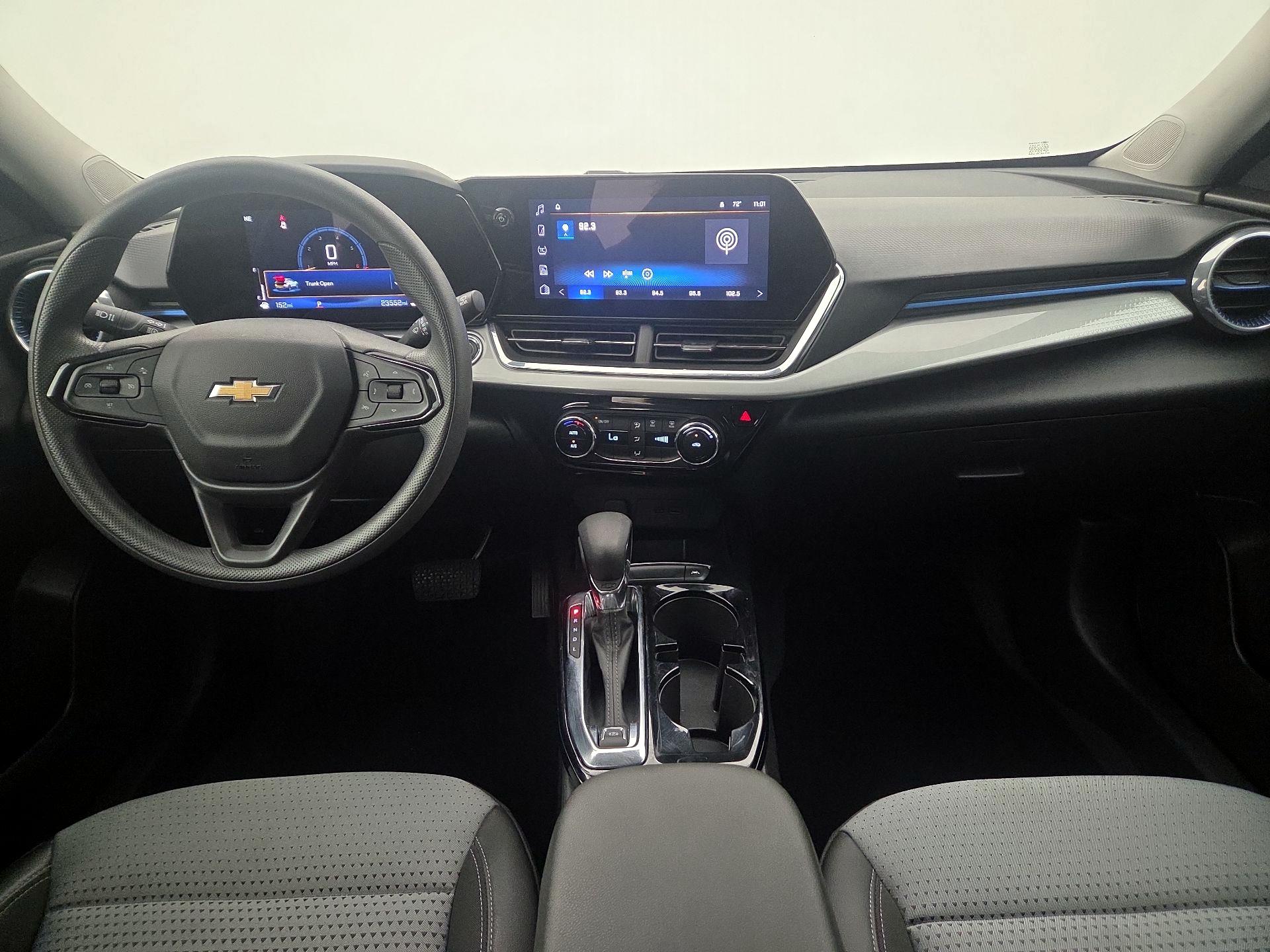 Thumbnail: 2025 Chevrolet Trax - 9