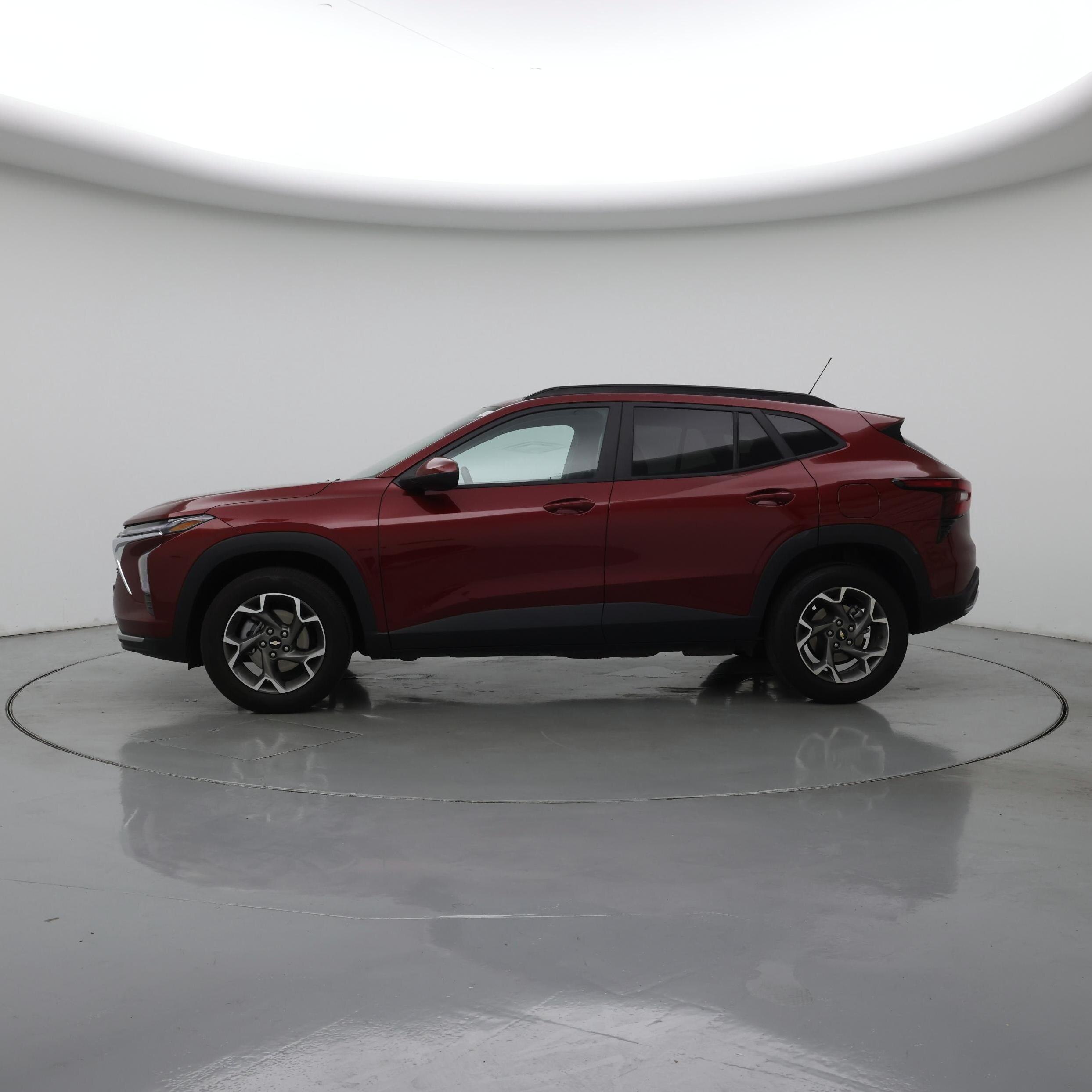Thumbnail: 2025 Chevrolet Trax - 3