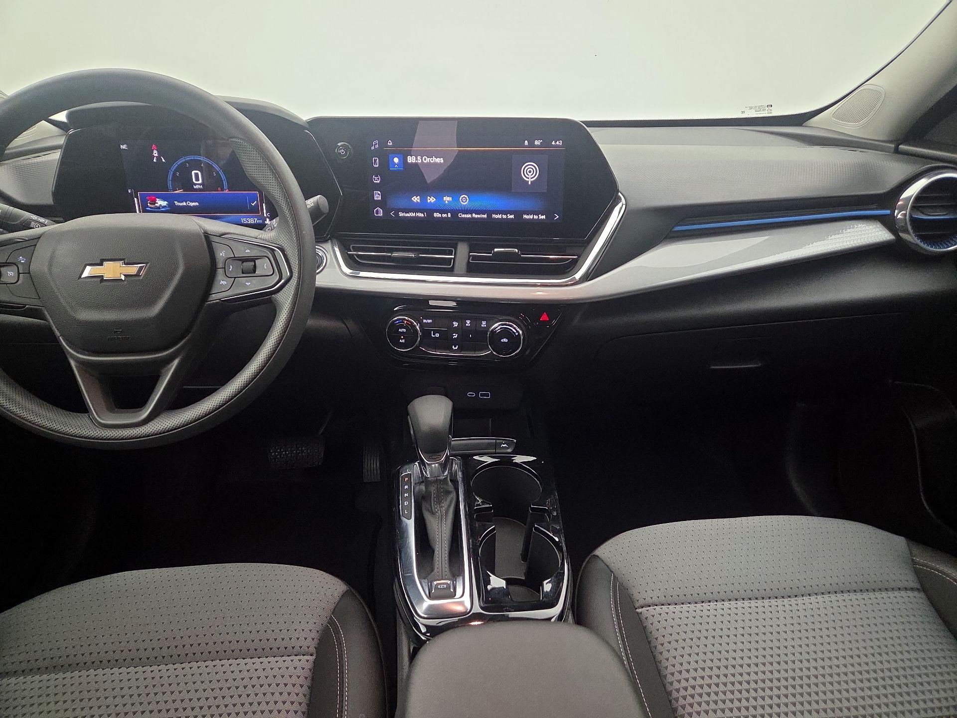 Thumbnail: 2025 Chevrolet Trax - 9