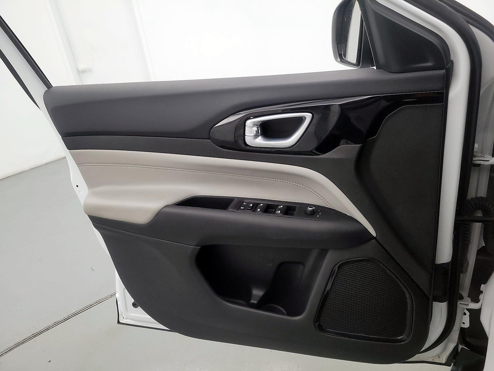 Thumbnail: 2025 Jeep Compass - 12
