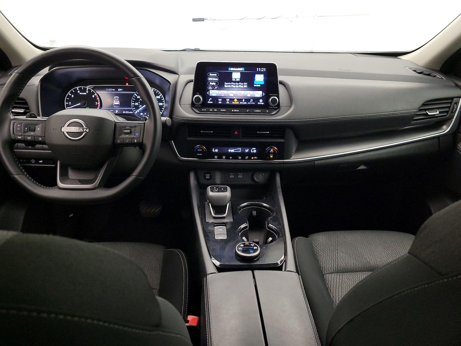 2025 Nissan Rogue SV - Photo 8