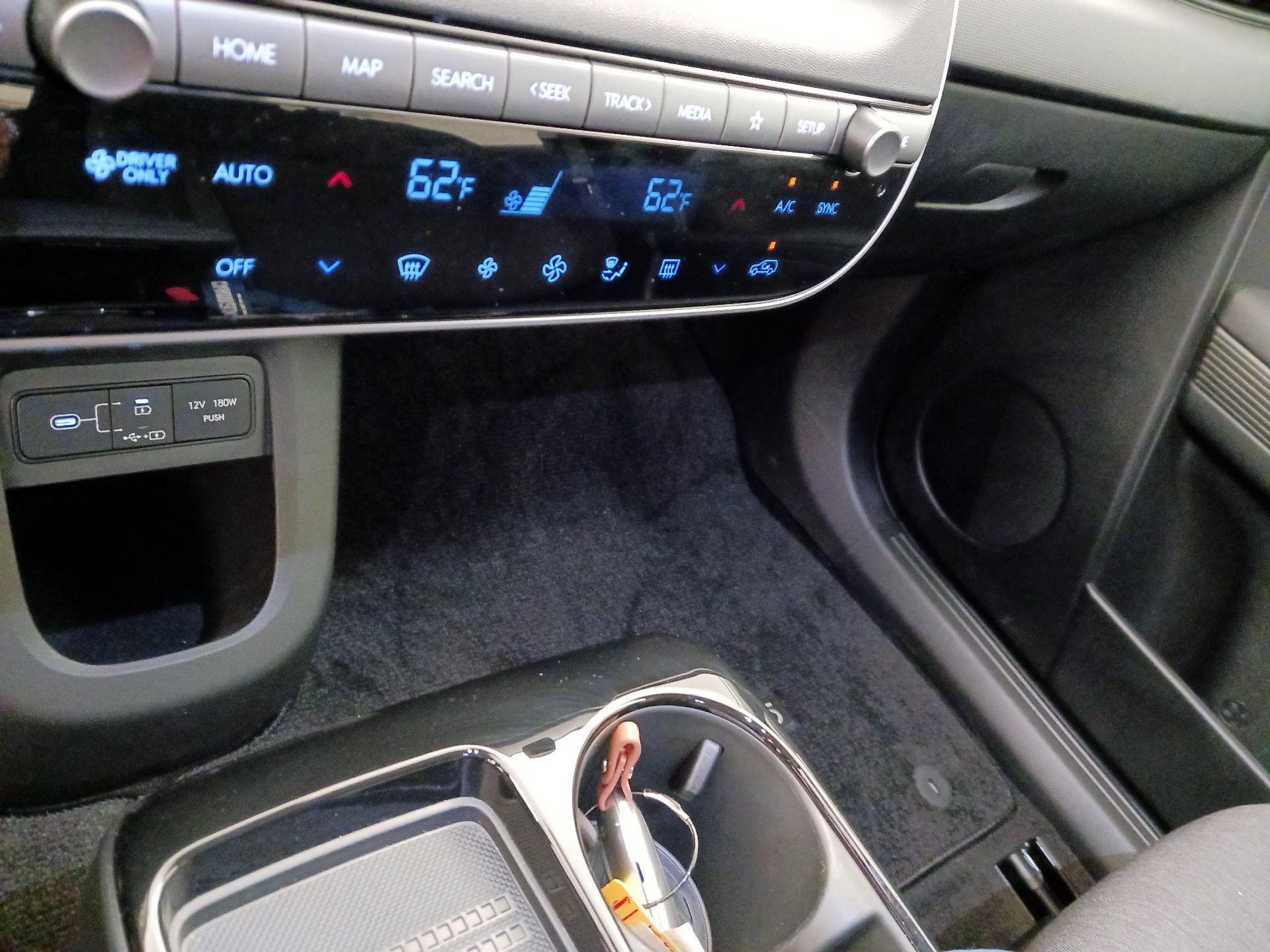 Thumbnail: 2026 Hyundai Ioniq 5 - 17