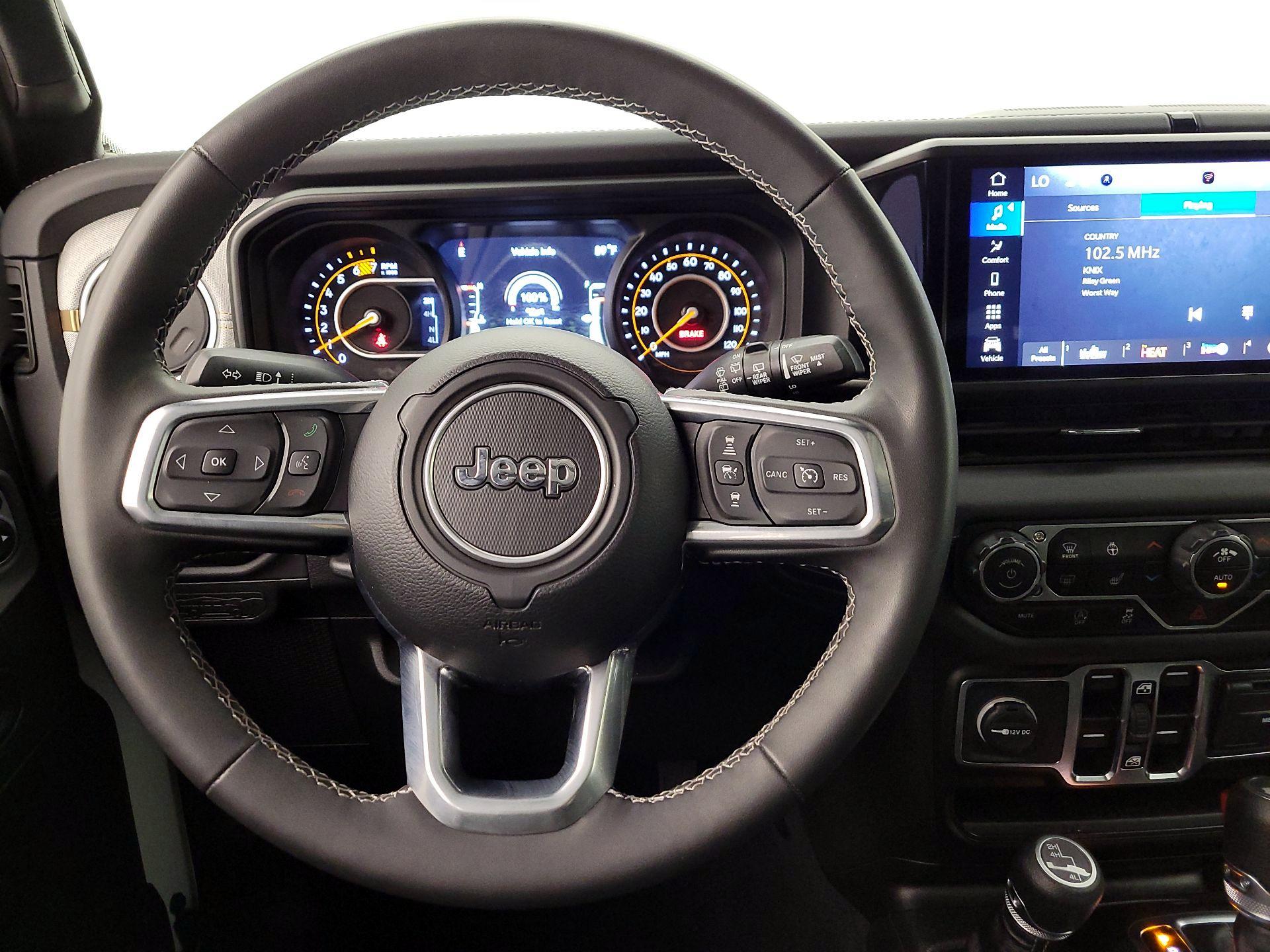 Thumbnail: 2025 Jeep Wrangler - 10