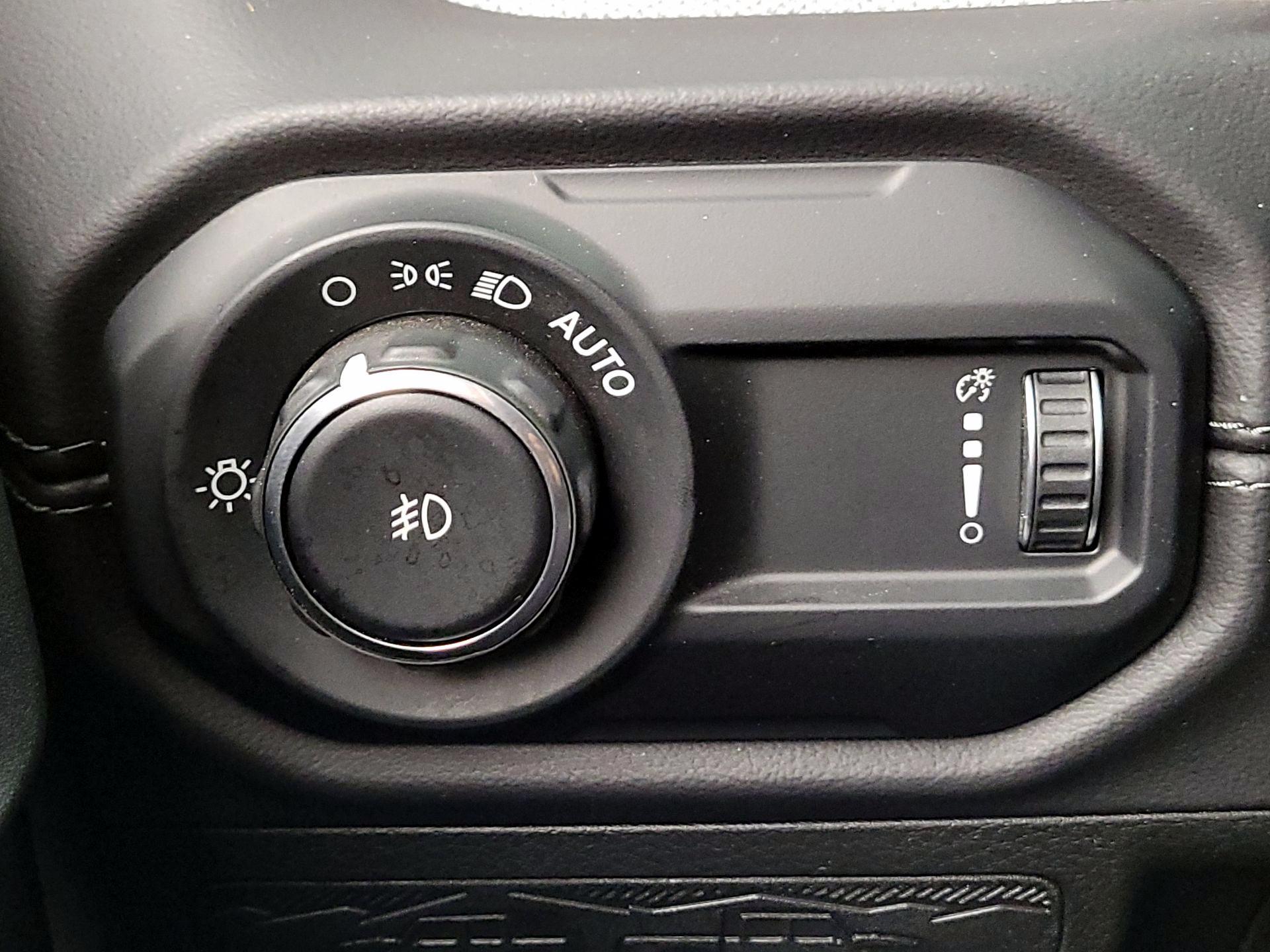 Thumbnail: 2025 Jeep Wrangler - 13