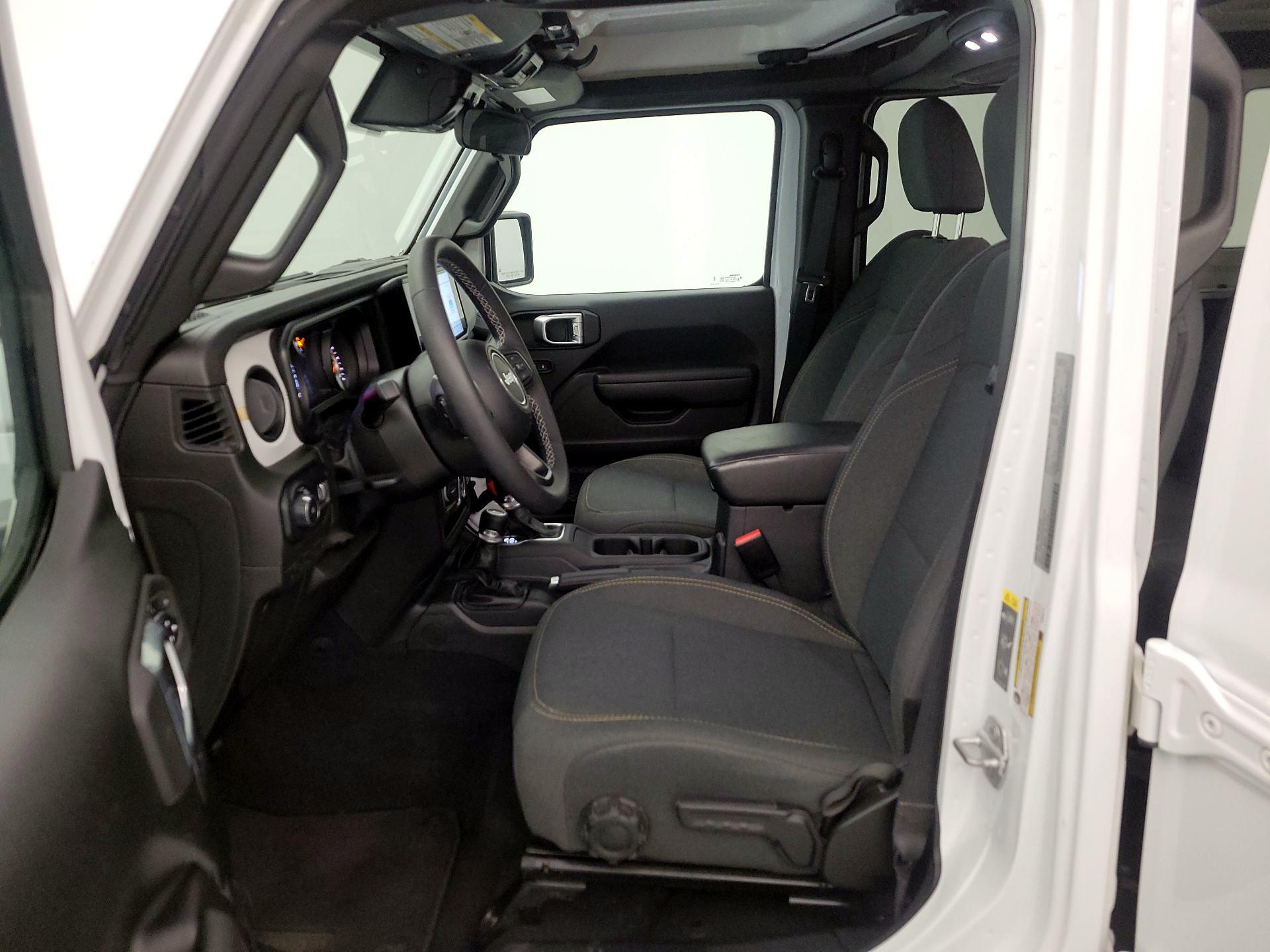 Thumbnail: 2025 Jeep Wrangler - 11
