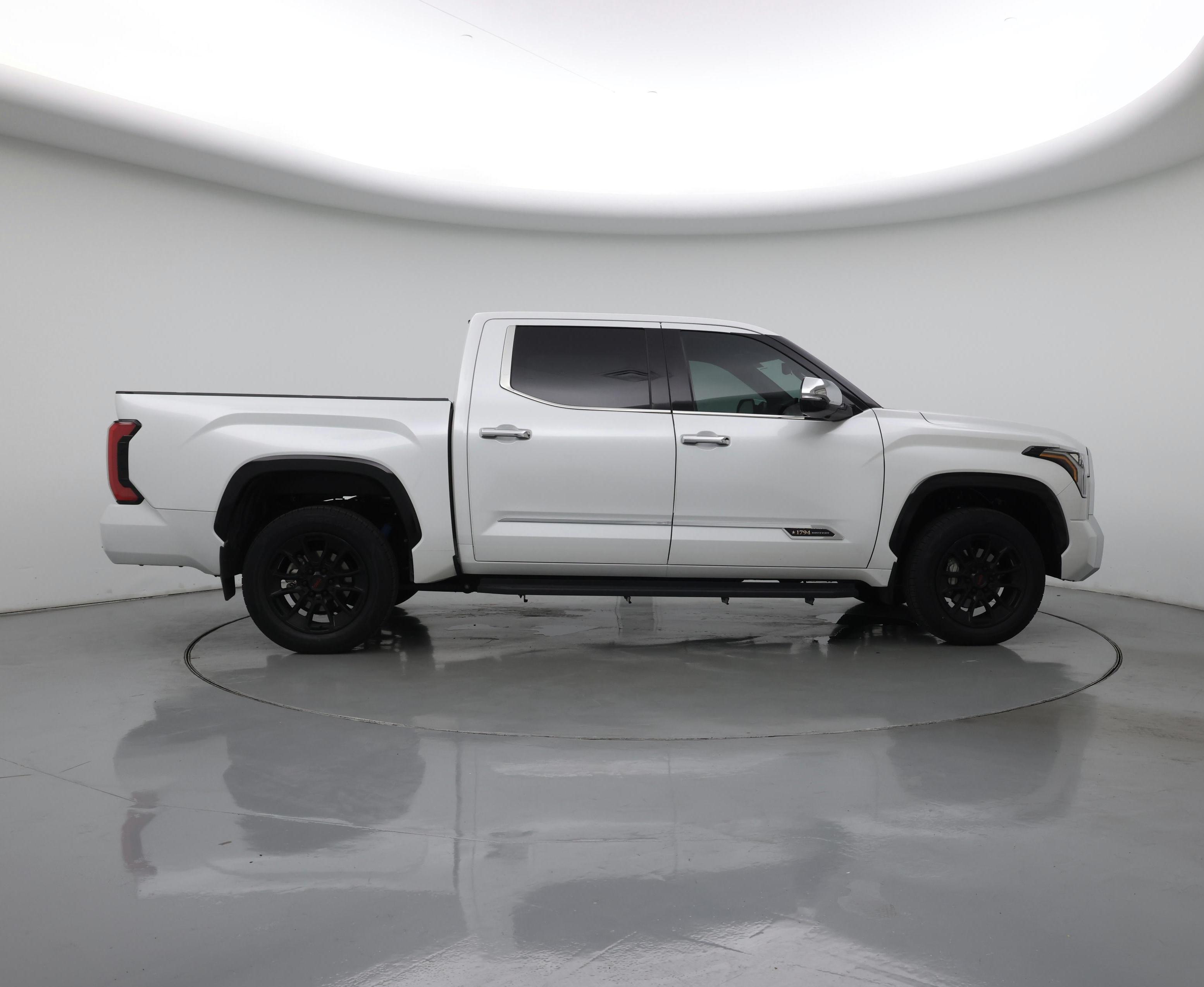 Thumbnail: 2023 Toyota Tundra - 7