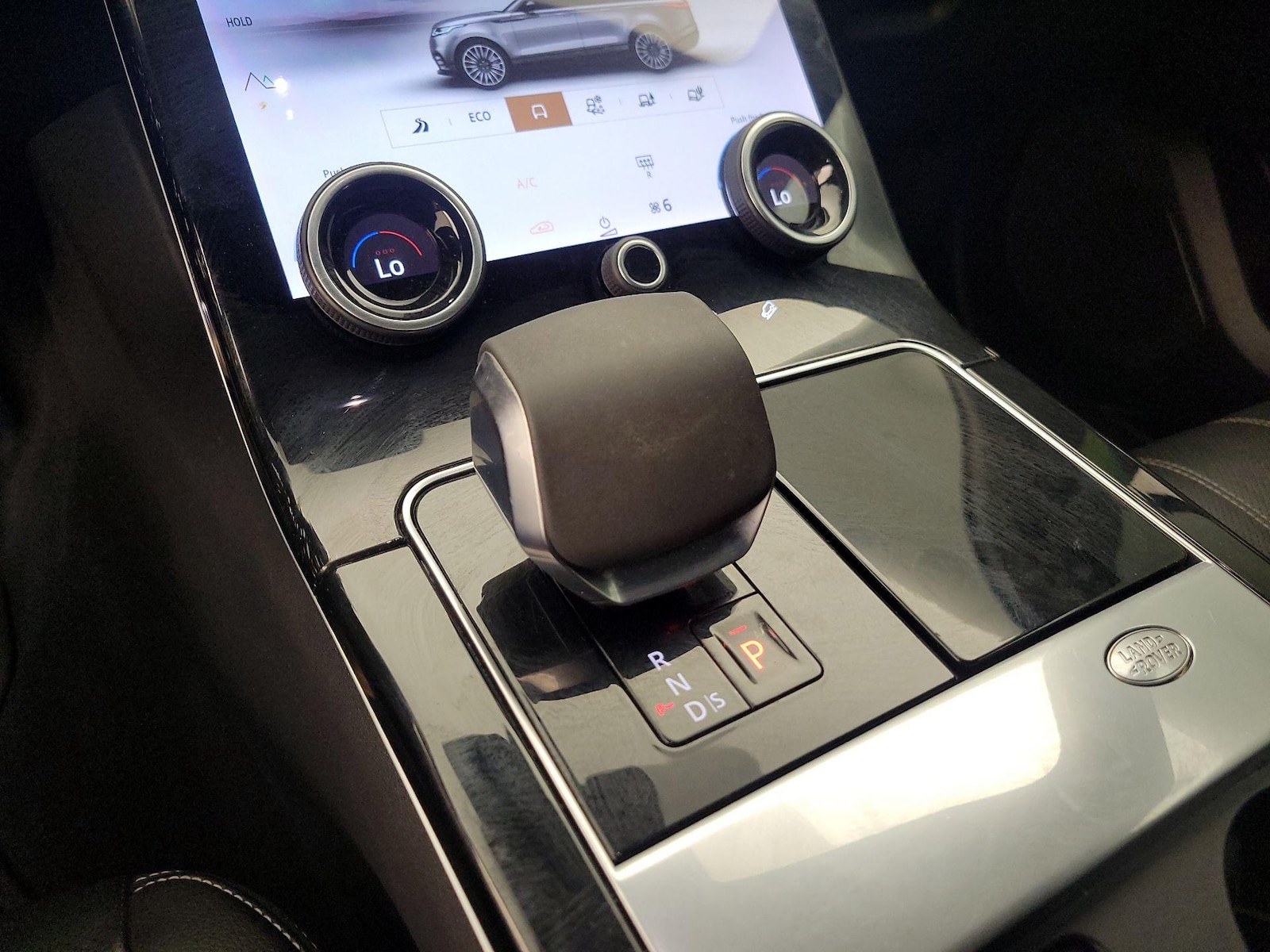 2021 Land Rover Range Rover Velar S - Photo 19