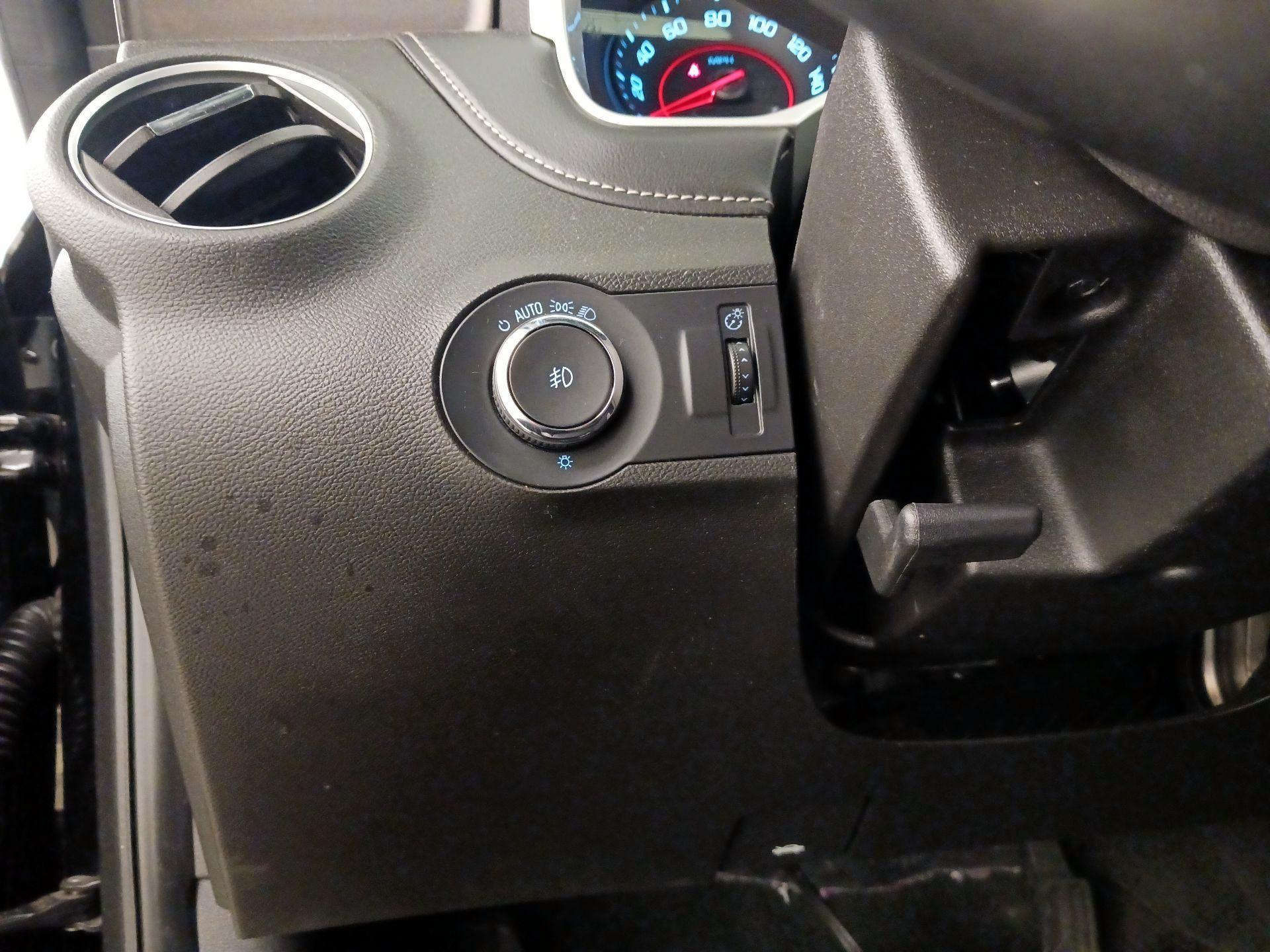 Thumbnail: 2014 Chevrolet Camaro - 13