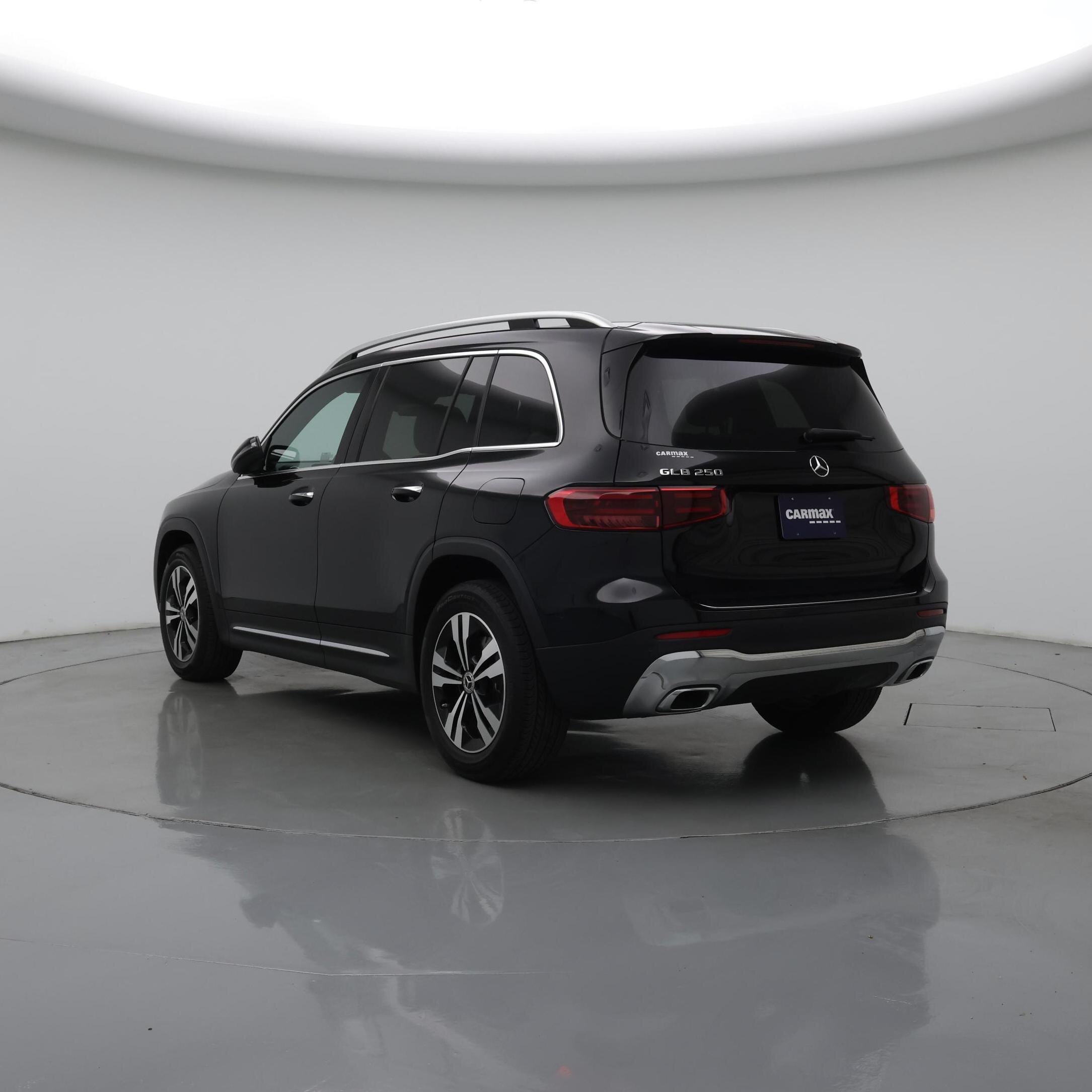 Thumbnail: 2025 Mercedes-Benz GLB - 2