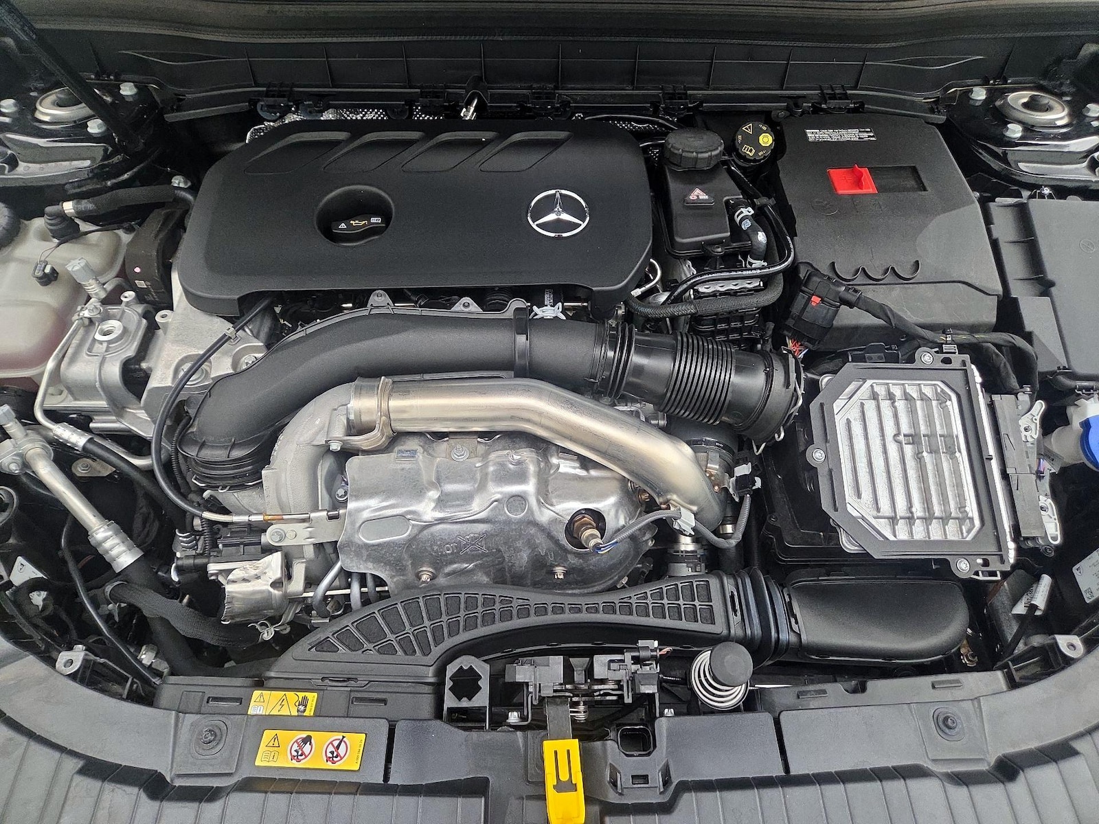 2025 Mercedes-Benz GLB Base - Photo 22